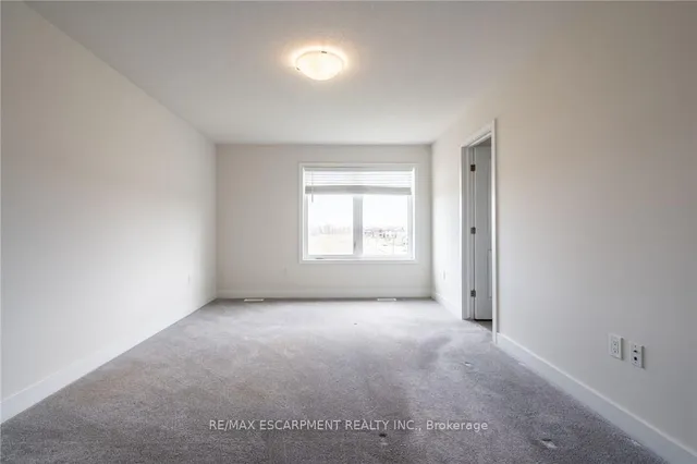 Additional property image - 6 Bedrock Dr