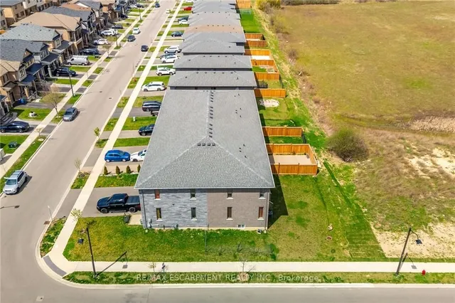 Additional property image - 6 Bedrock Dr