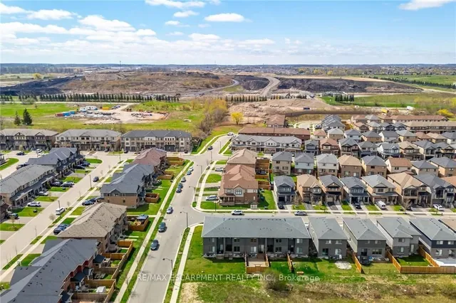 Additional property image - 6 Bedrock Dr