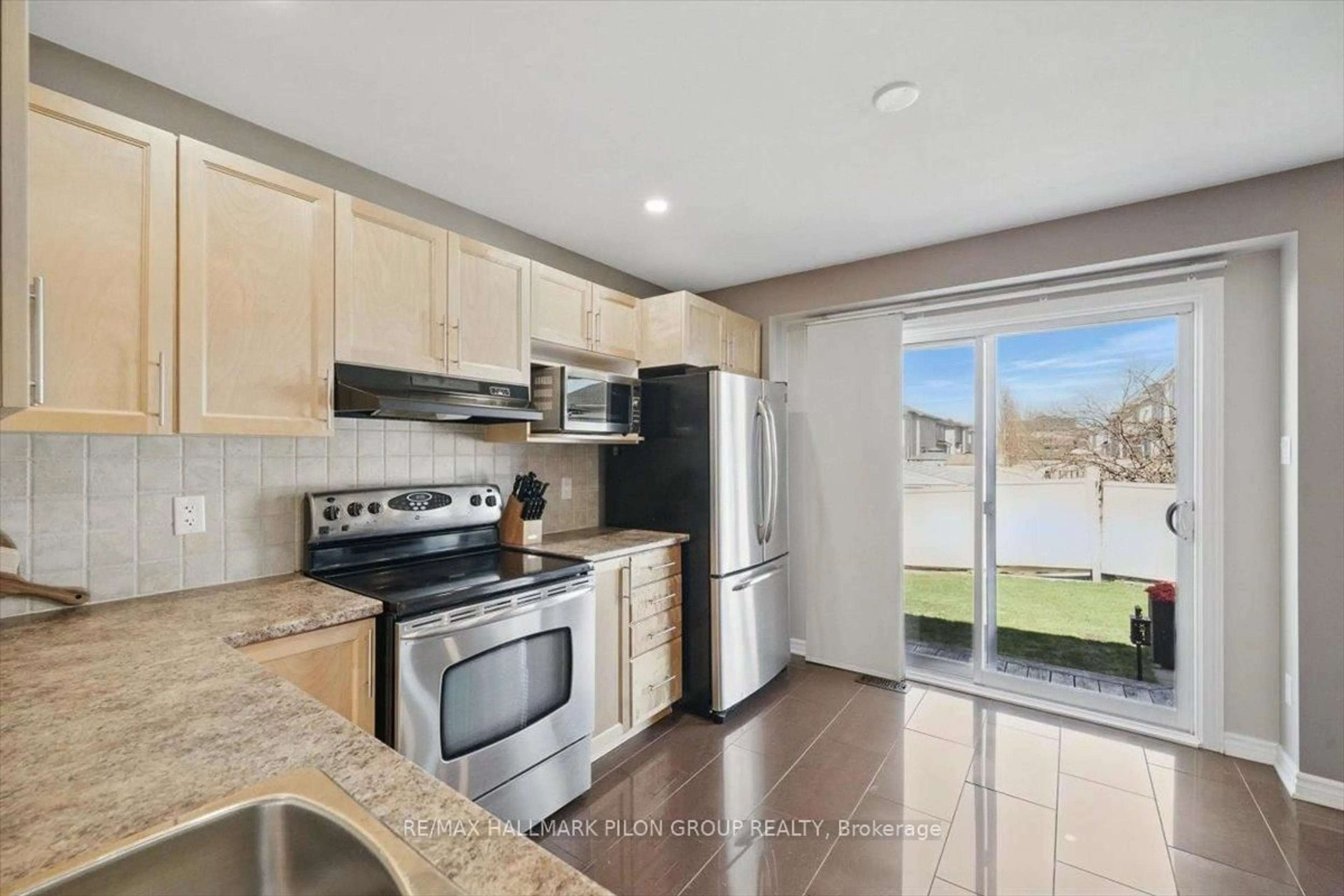 Open concept kitchen, ceramic/tile floor for 112 Branthaven St, Ottawa Ontario K4A 5G2