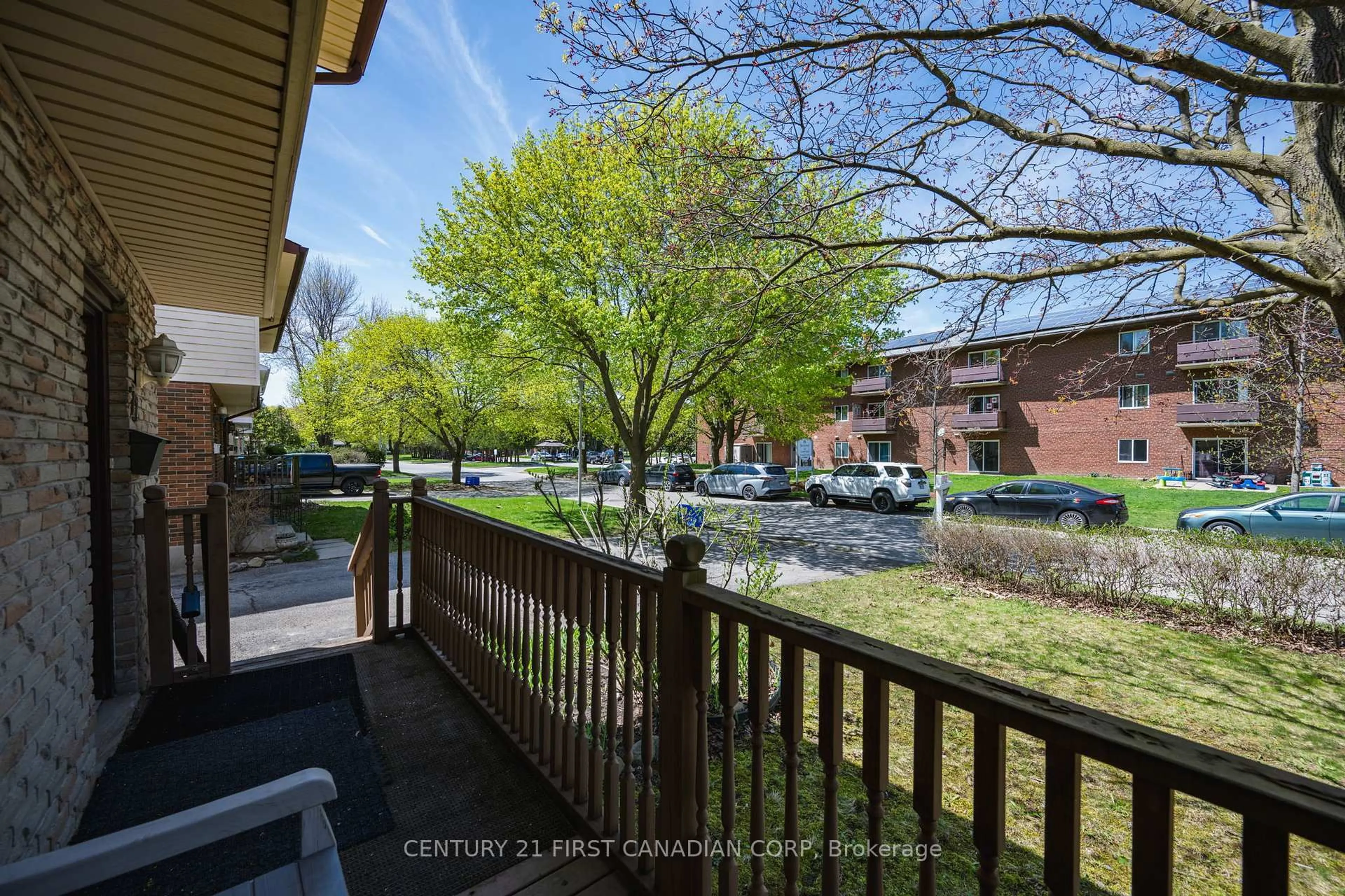 Patio, street for 72 Cartier Rd, London East Ontario N5V 1G5