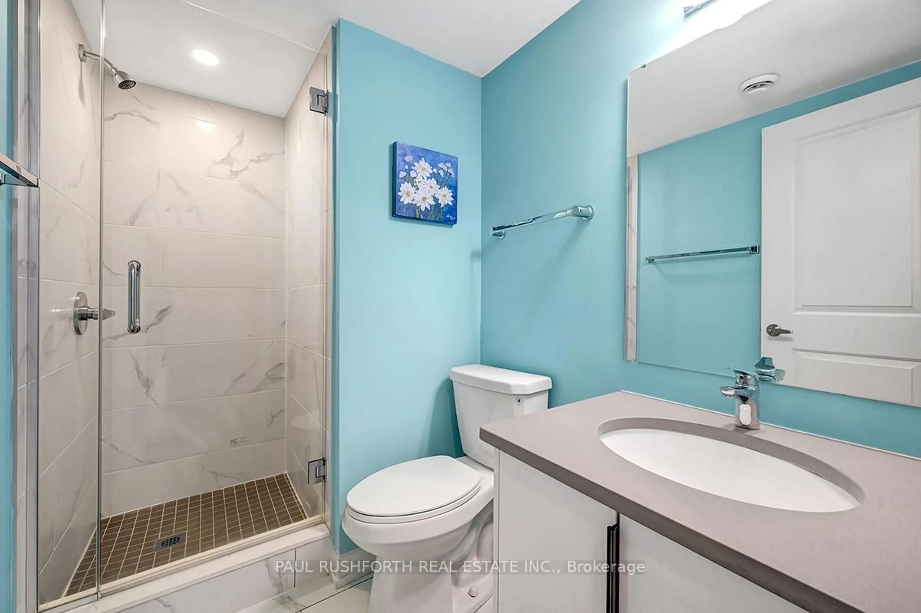 Standard bathroom, ceramic/tile floor for 319 Foliage N/A, Ottawa Ontario K2H 0C5