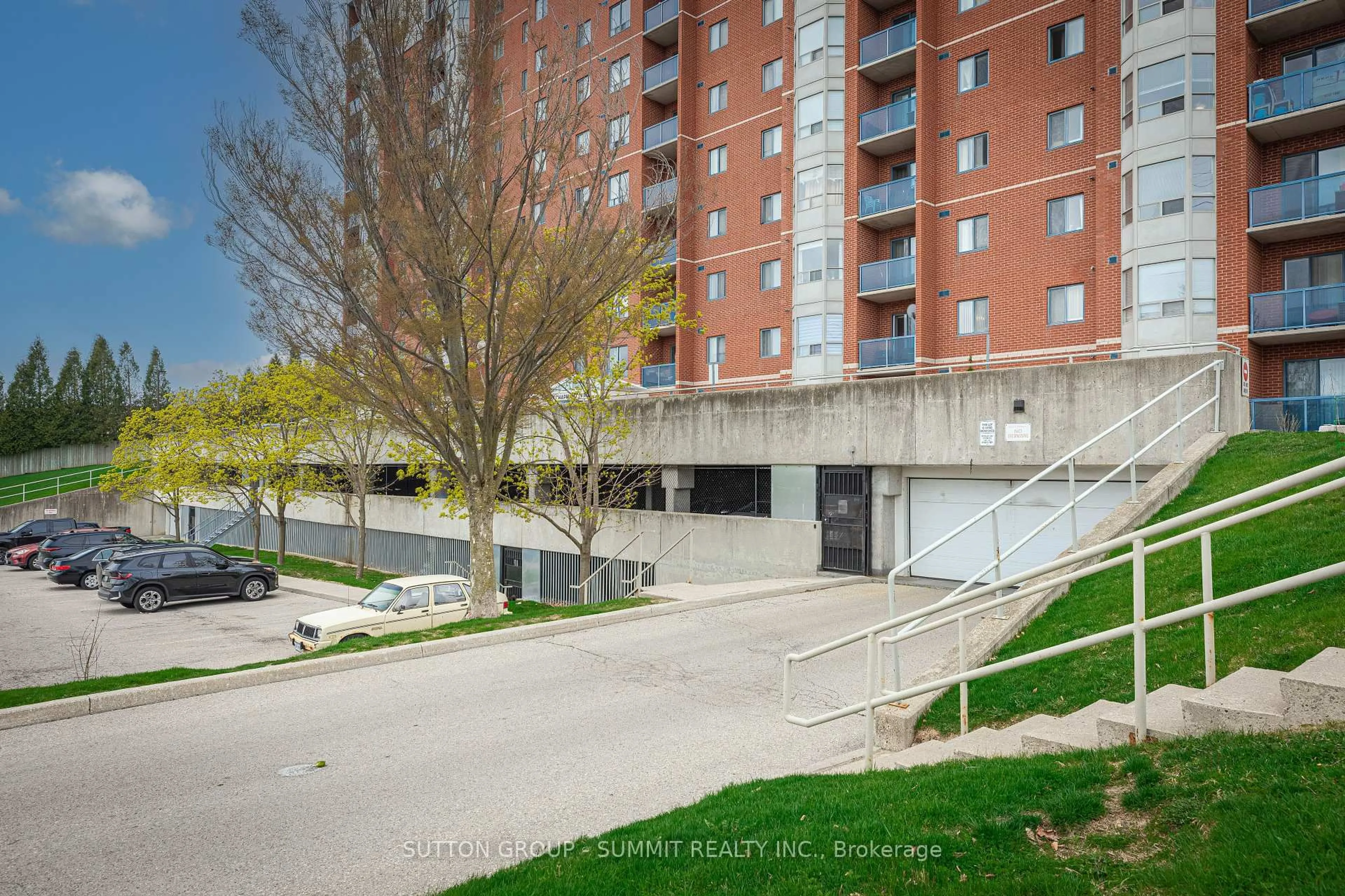 A pic from outside/outdoor area/front of a property/back of a property/a pic from drone, street for 30 Chapman Crt #806, London North Ontario N6G 4Y4