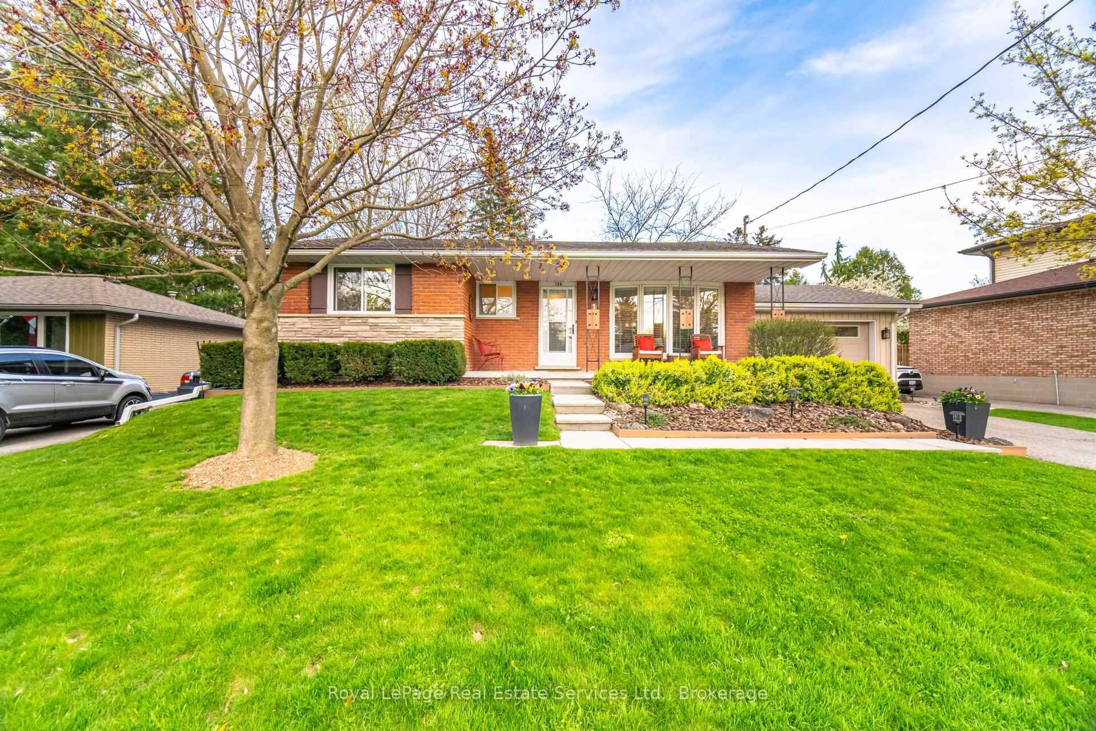 Home with brick exterior material, street for 136 Heddle St, Haldimand Ontario N3W 1G3