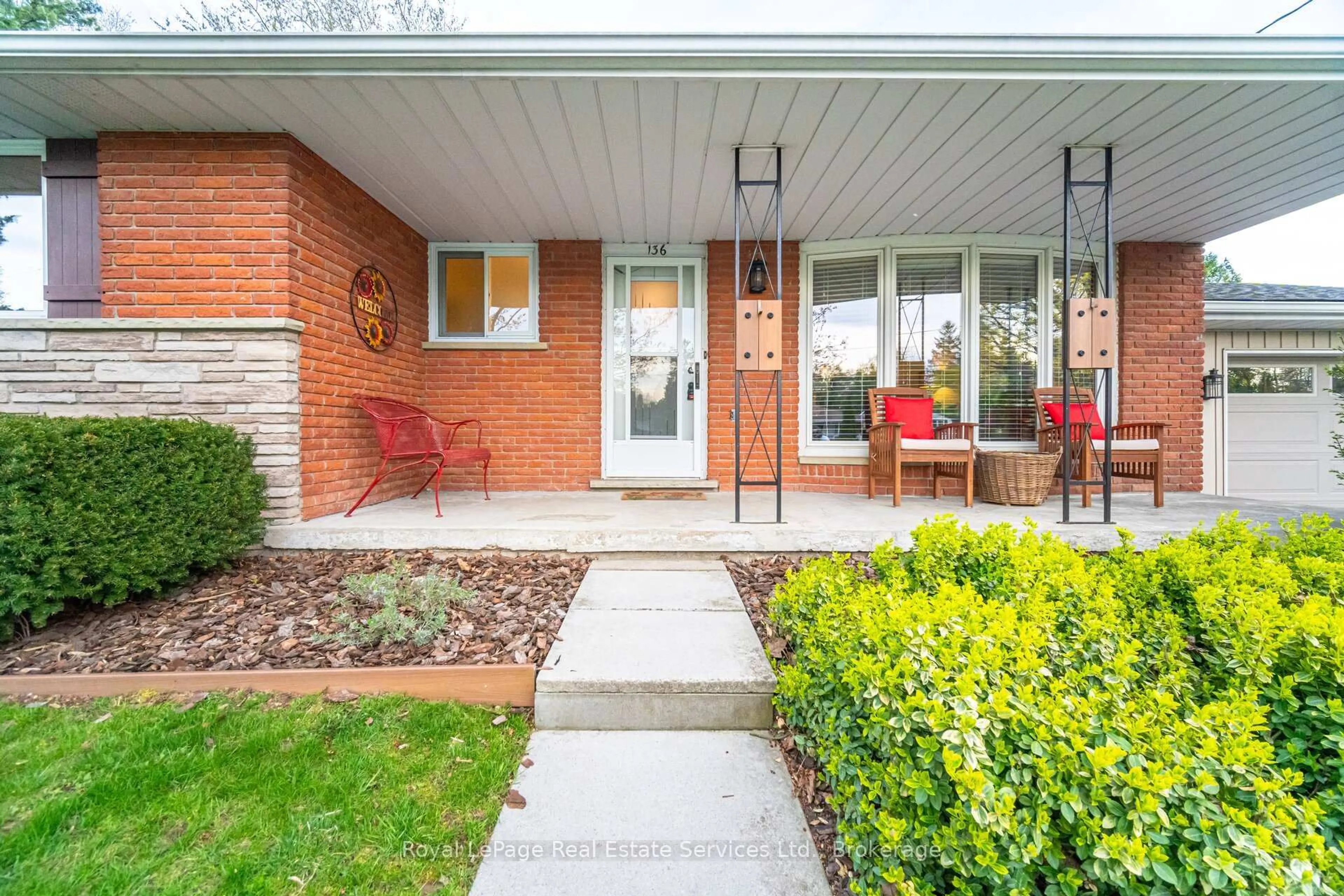 Home with brick exterior material, street for 136 Heddle St, Haldimand Ontario N3W 1G3