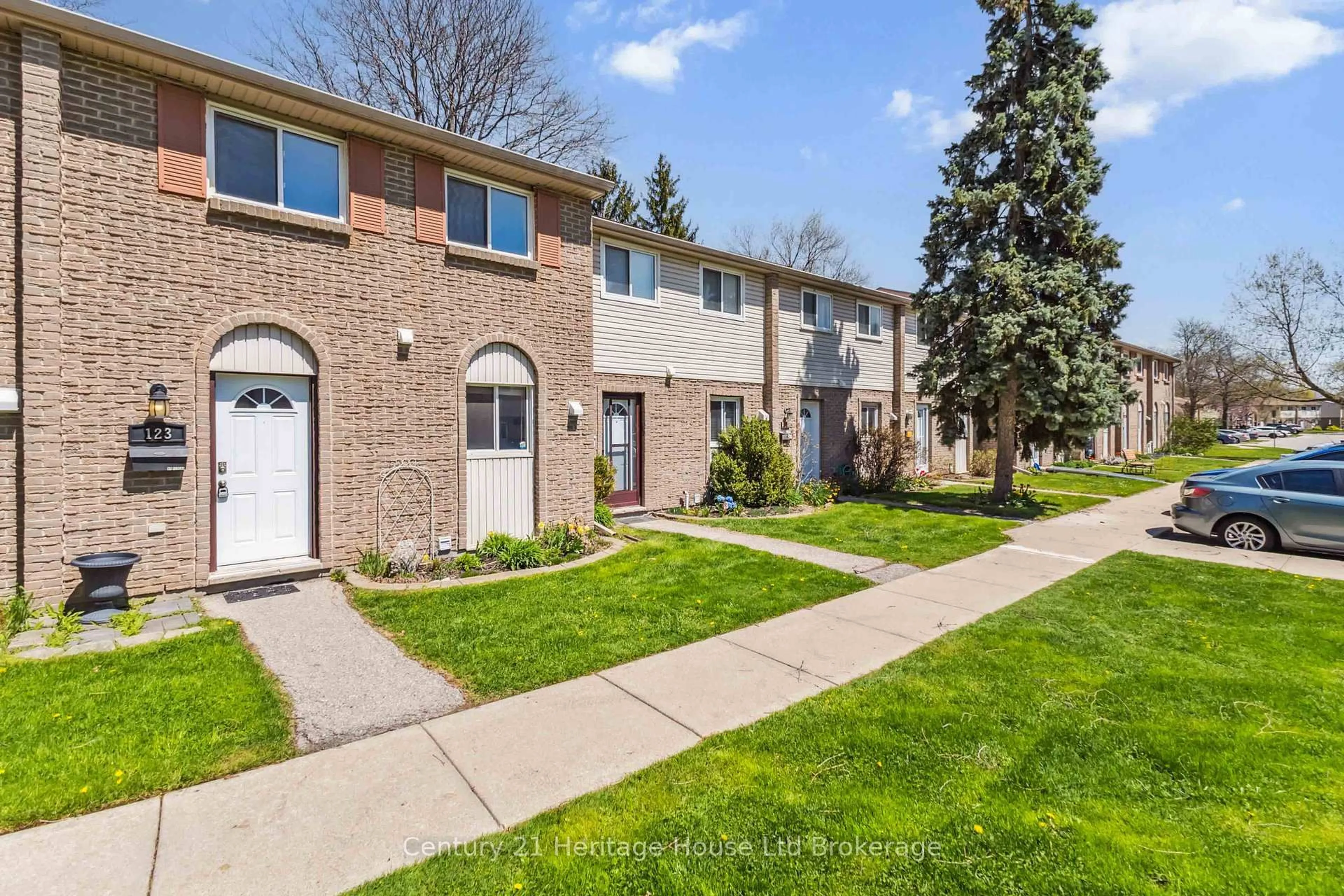 Unknown for 166 Southdale Rd #123, London South Ontario N6J 2J1