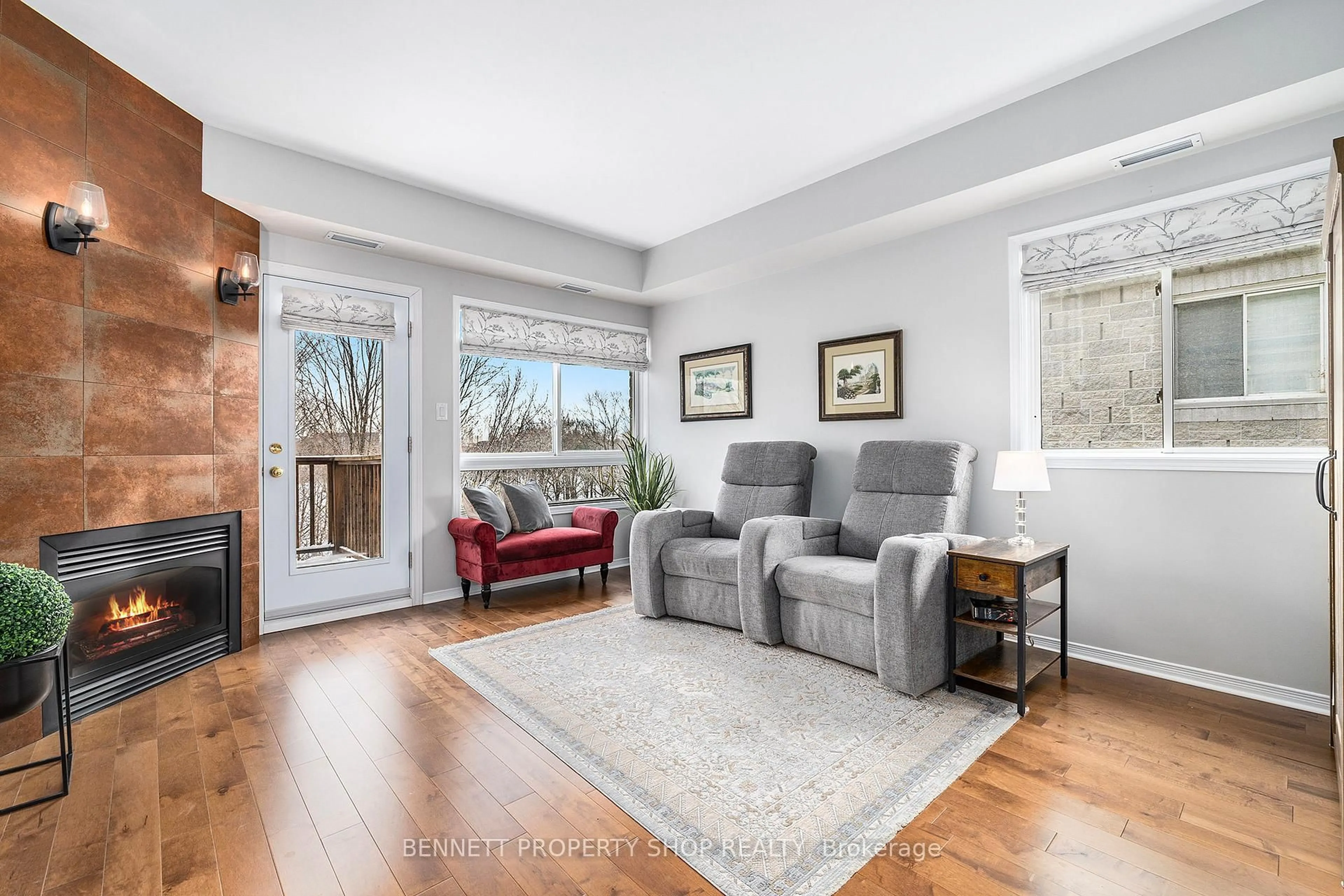 Living room with furniture, unknown for 114 Robson Crt, Ottawa Ontario K2K 2W1