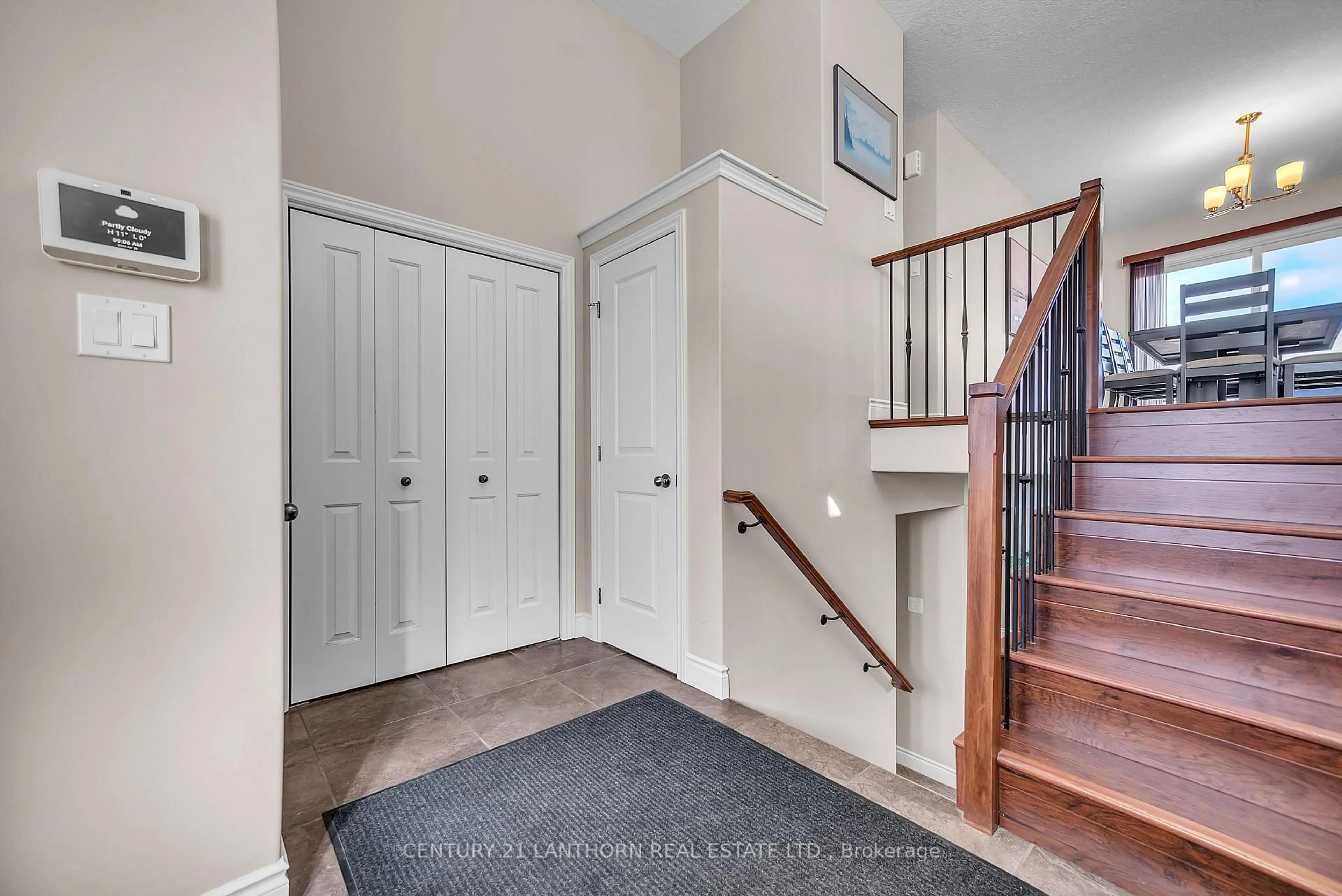 Indoor entryway for 161 Lester Rd, Quinte West Ontario K8V 0C2