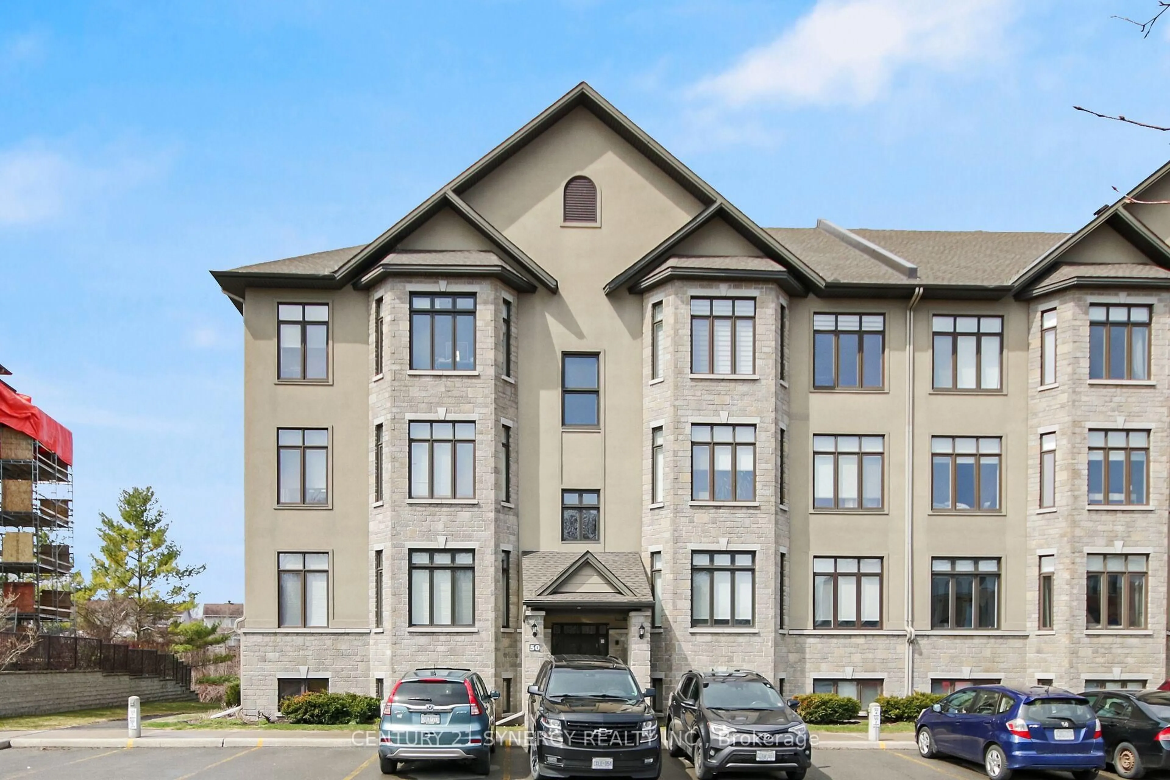 Indoor foyer for 50 Prestige Circ #7, Ottawa Ontario K4A 0W9
