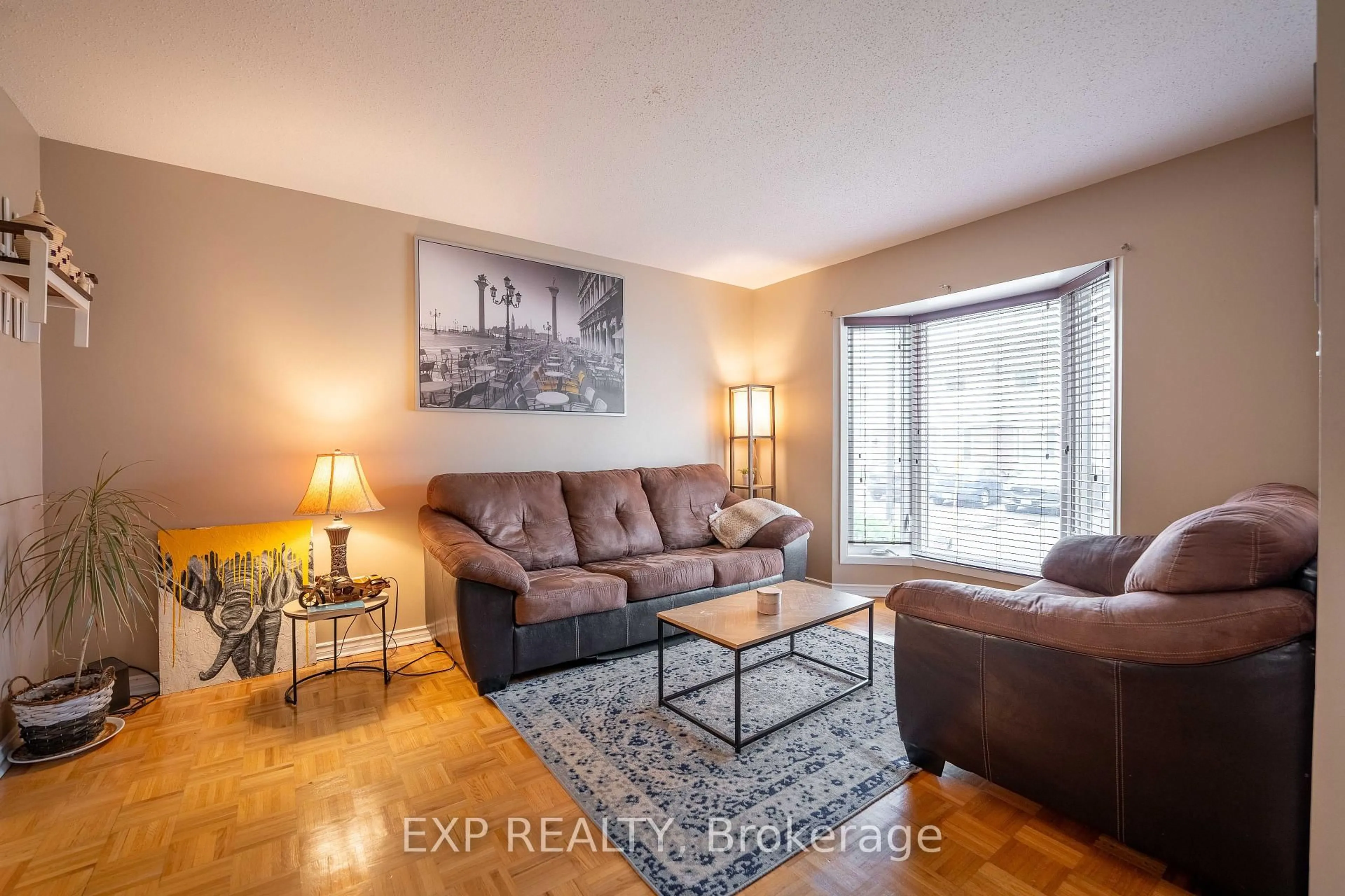 Living room with furniture, unknown for 1979 Greenvale Lane #15, Ottawa Ontario K1C 6E4