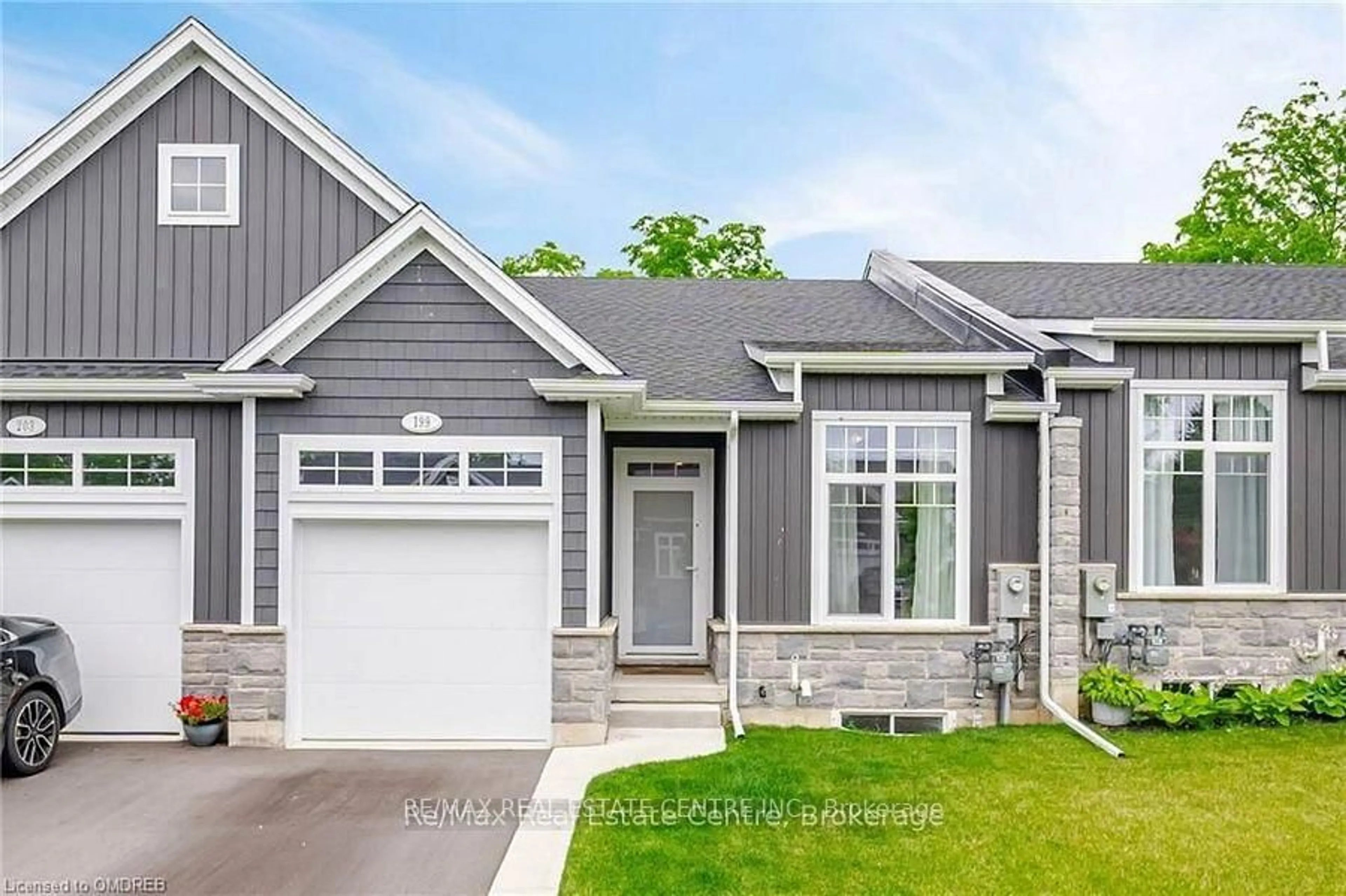 Home with vinyl exterior material, street for 199 Alderson Crt, Fort Erie Ontario L0S 1B0