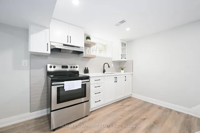 Additional property image - 282 Ottawa St