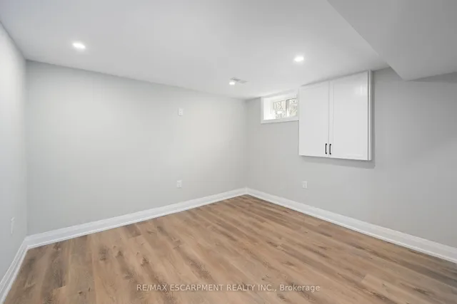 Additional property image - 282 Ottawa St