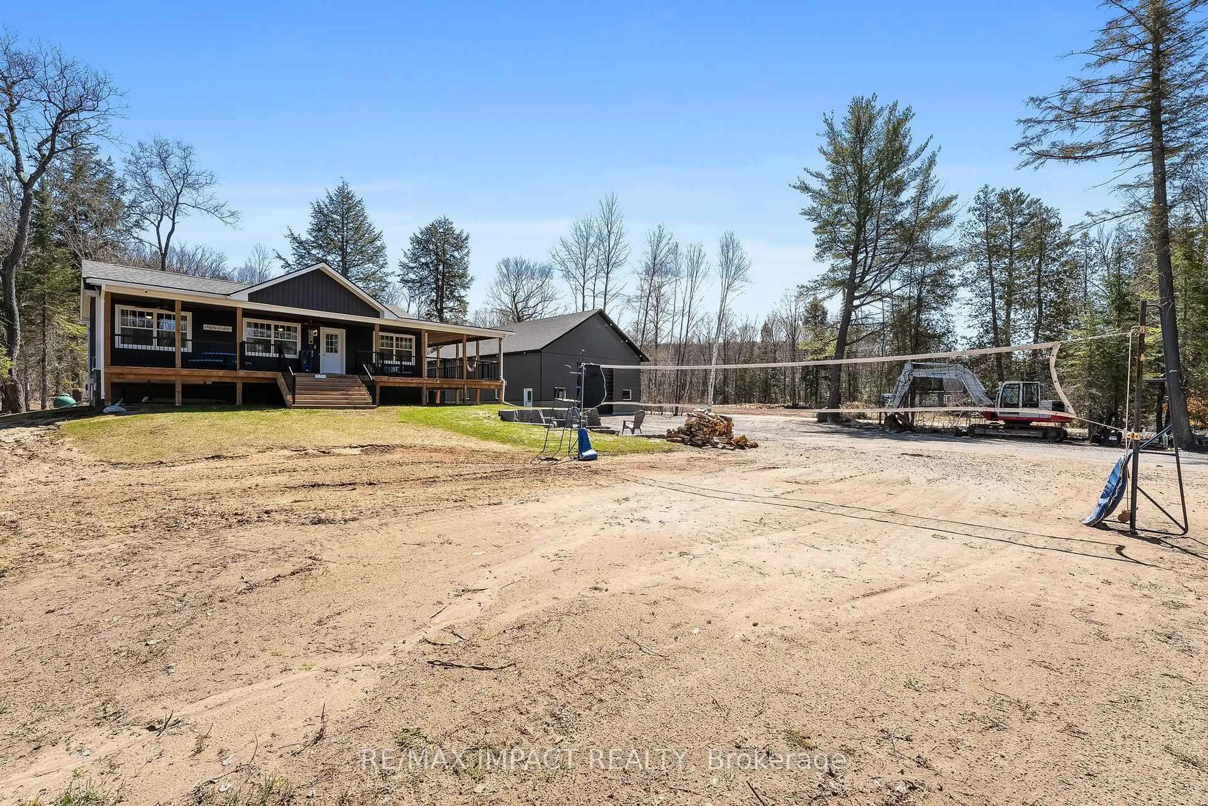 A pic from outside/outdoor area/front of a property/back of a property/a pic from drone, unknown for 1006 Jasmine Rd, Dysart et al Ontario K0L 1M1