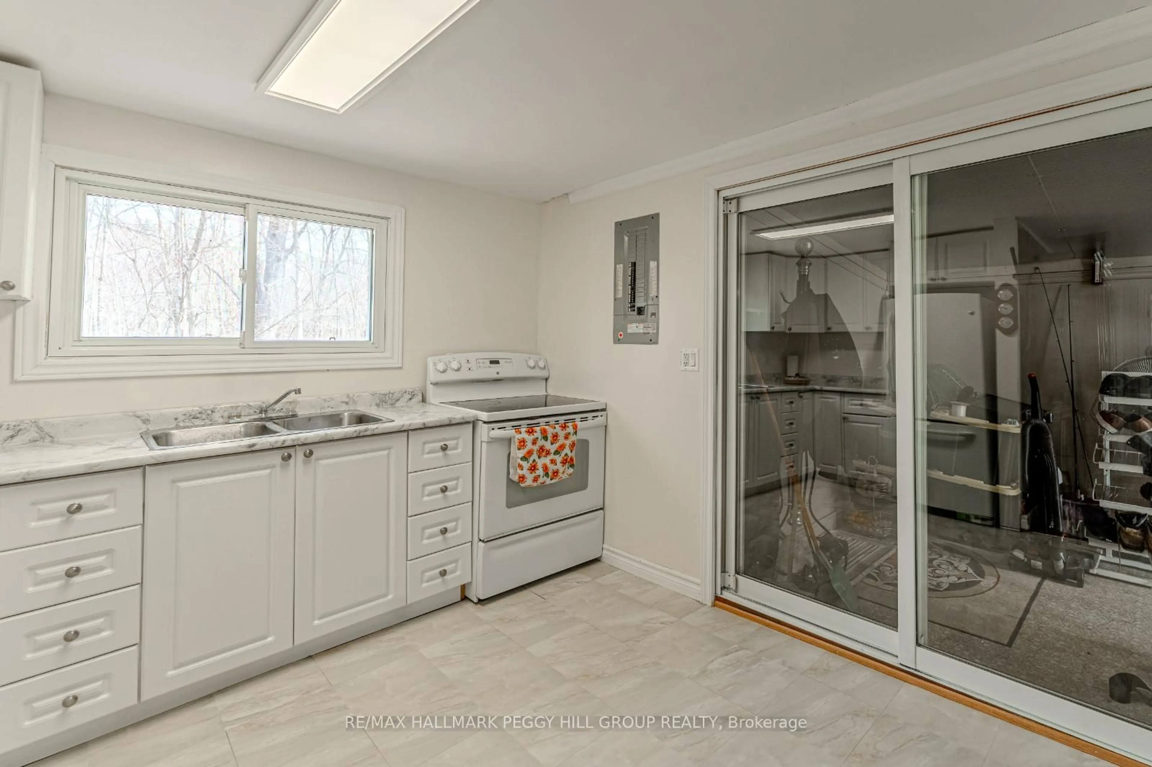 Laundry room for 311 Black River Rd, Kawartha Lakes Ontario L0K 2B0