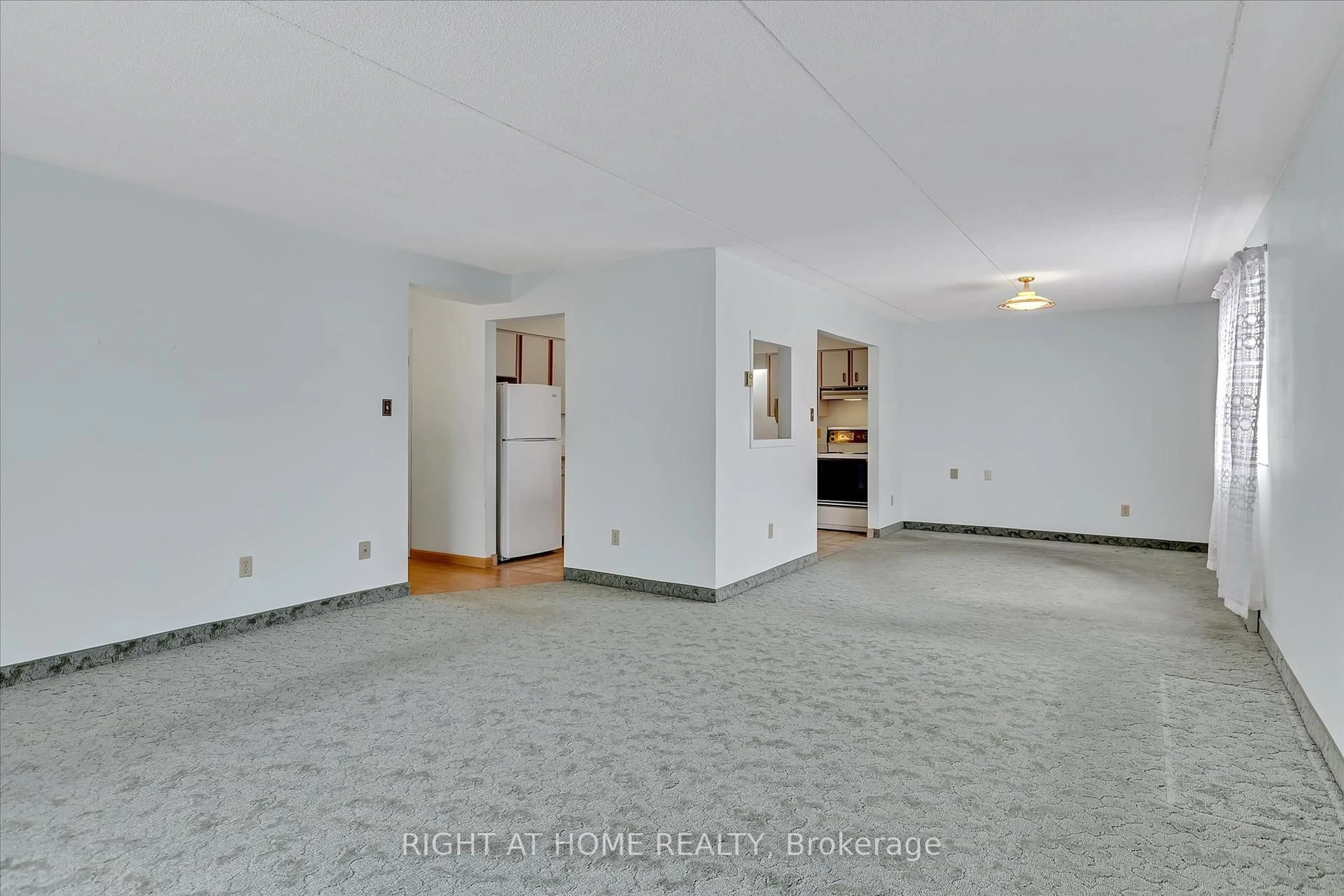 A pic of a room for 795 Sherbrooke St #208, Peterborough West Ontario K9J 2R2