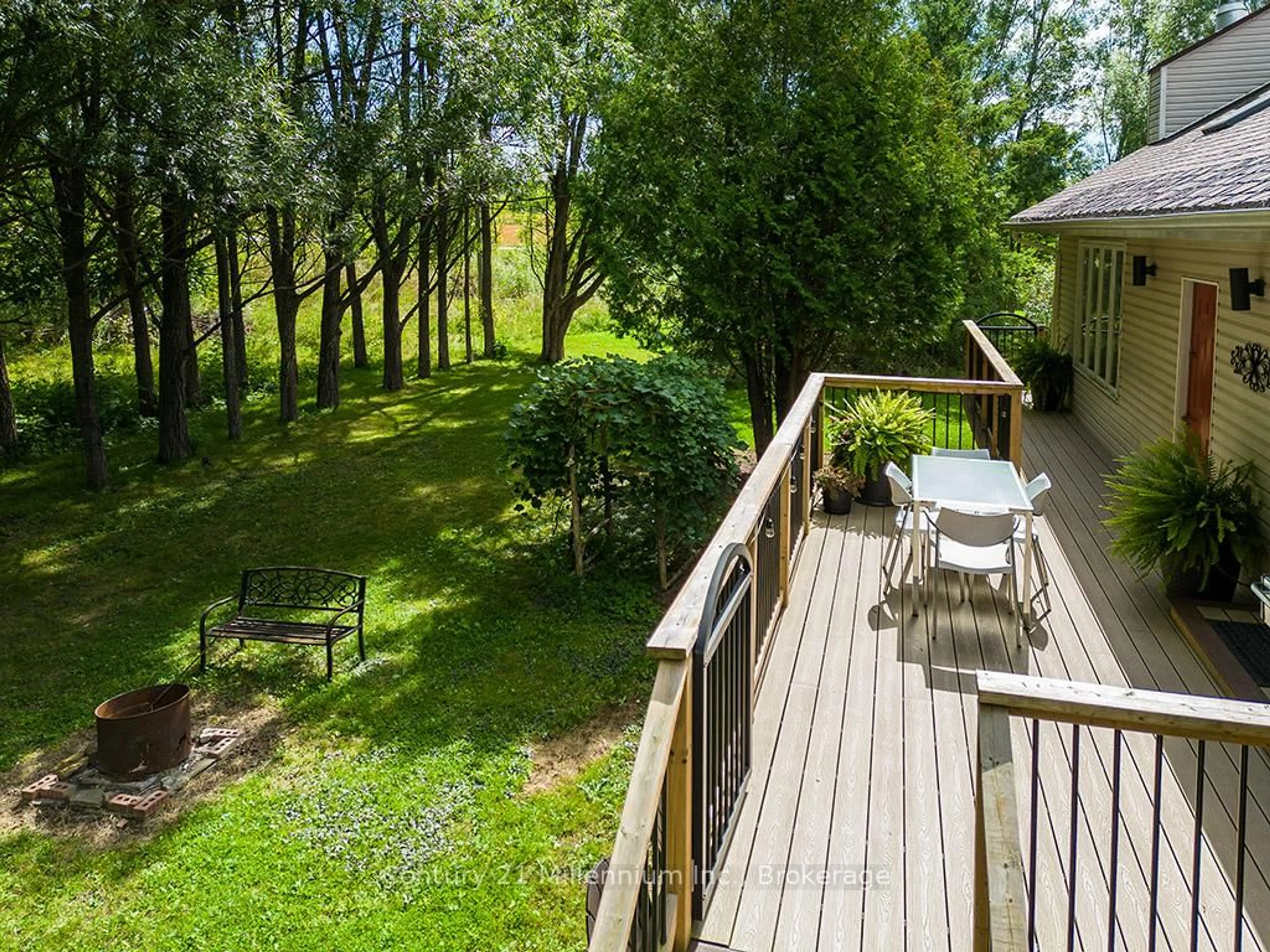 Patio, forest/trees view for 727302 22c Sdrd, Blue Mountains Ontario N0H 1N0