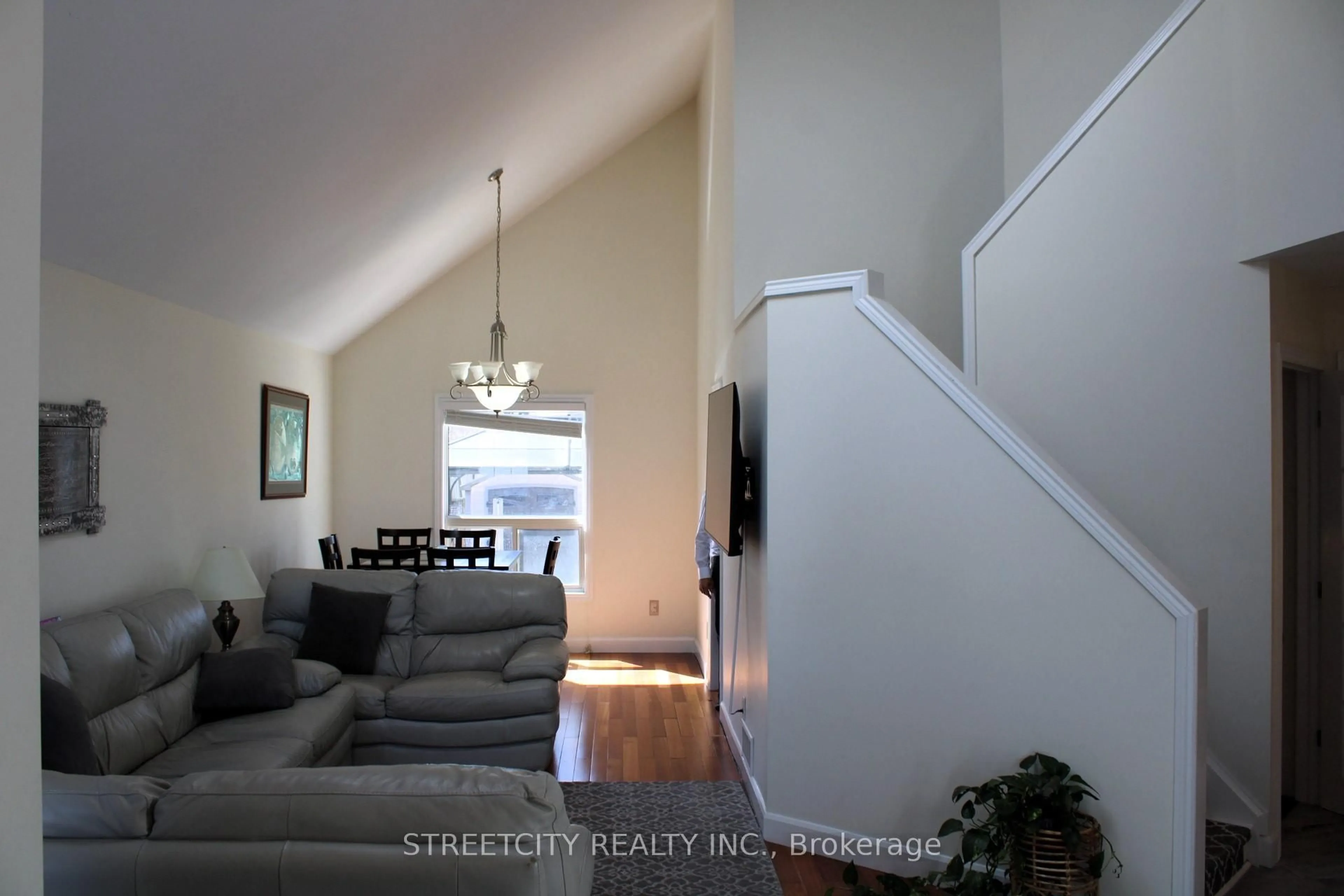 Unknown for 304 White Sands Dr, London South Ontario N6M 1J2