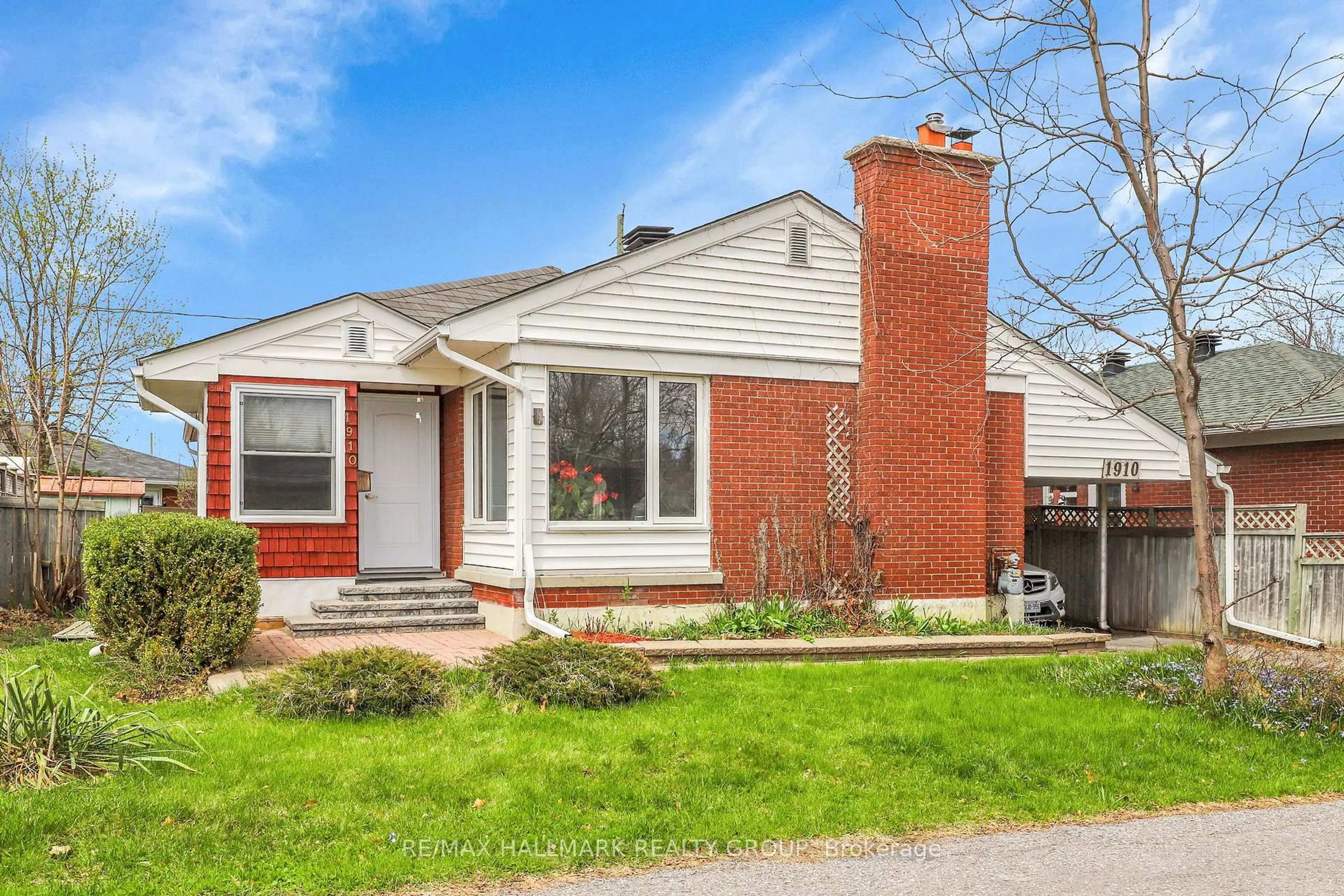 Home with brick exterior material, street for 1910 Haig Dr, Ottawa Ontario K1G 2K1