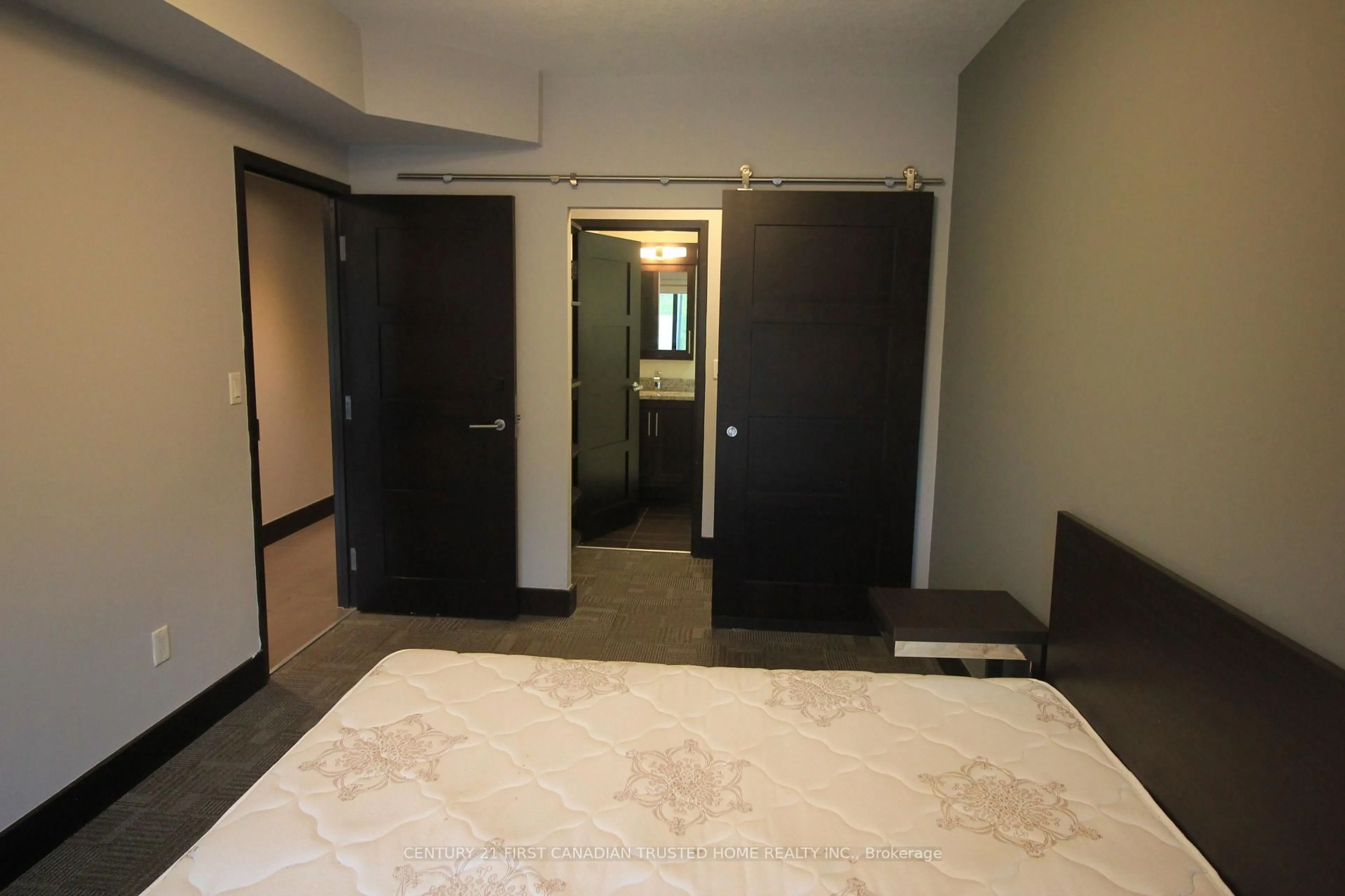 A pic of a room for 1235 Richmond St #203, London East Ontario N6A 0C1