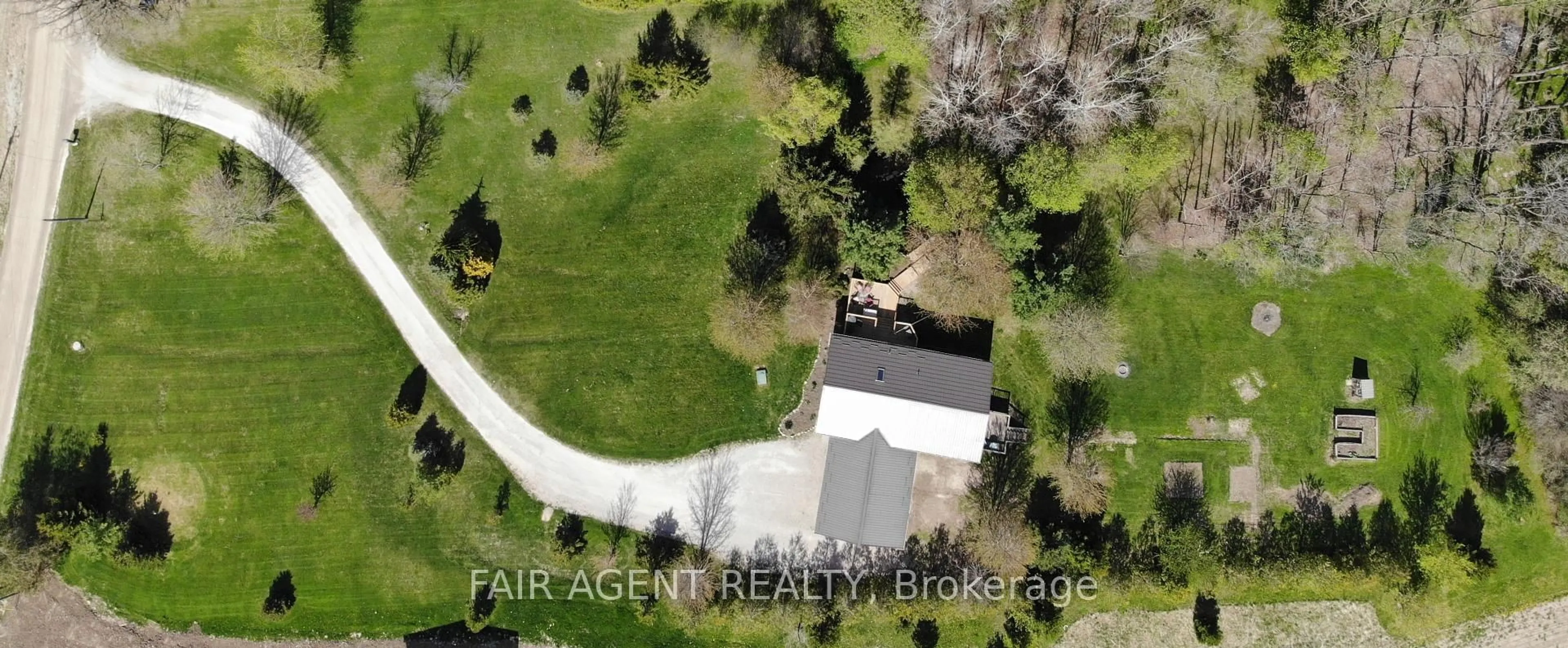 A pic from outside/outdoor area/front of a property/back of a property/a pic from drone, unknown for 12120 GALE Rd, North Middlesex Ontario N0M 1A0