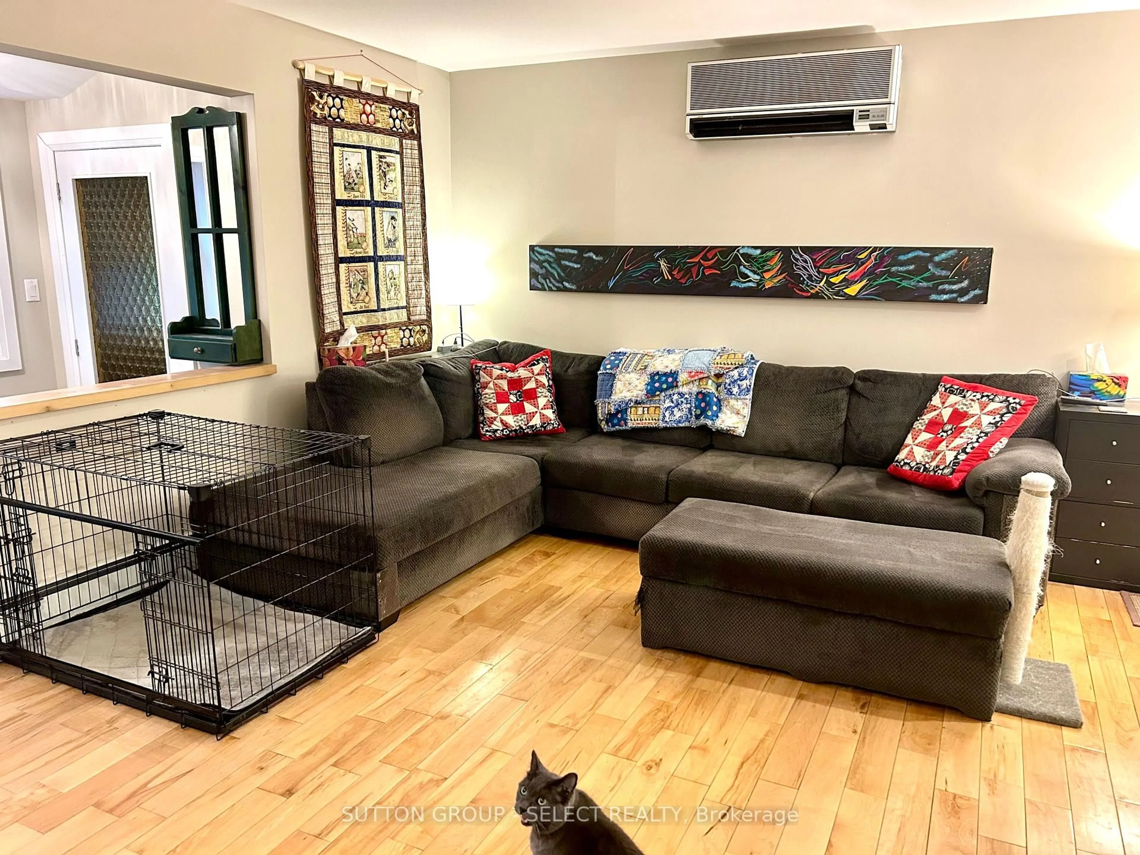 Living room with furniture, unknown for 795 Headley Dr, London North Ontario N6H 3V7