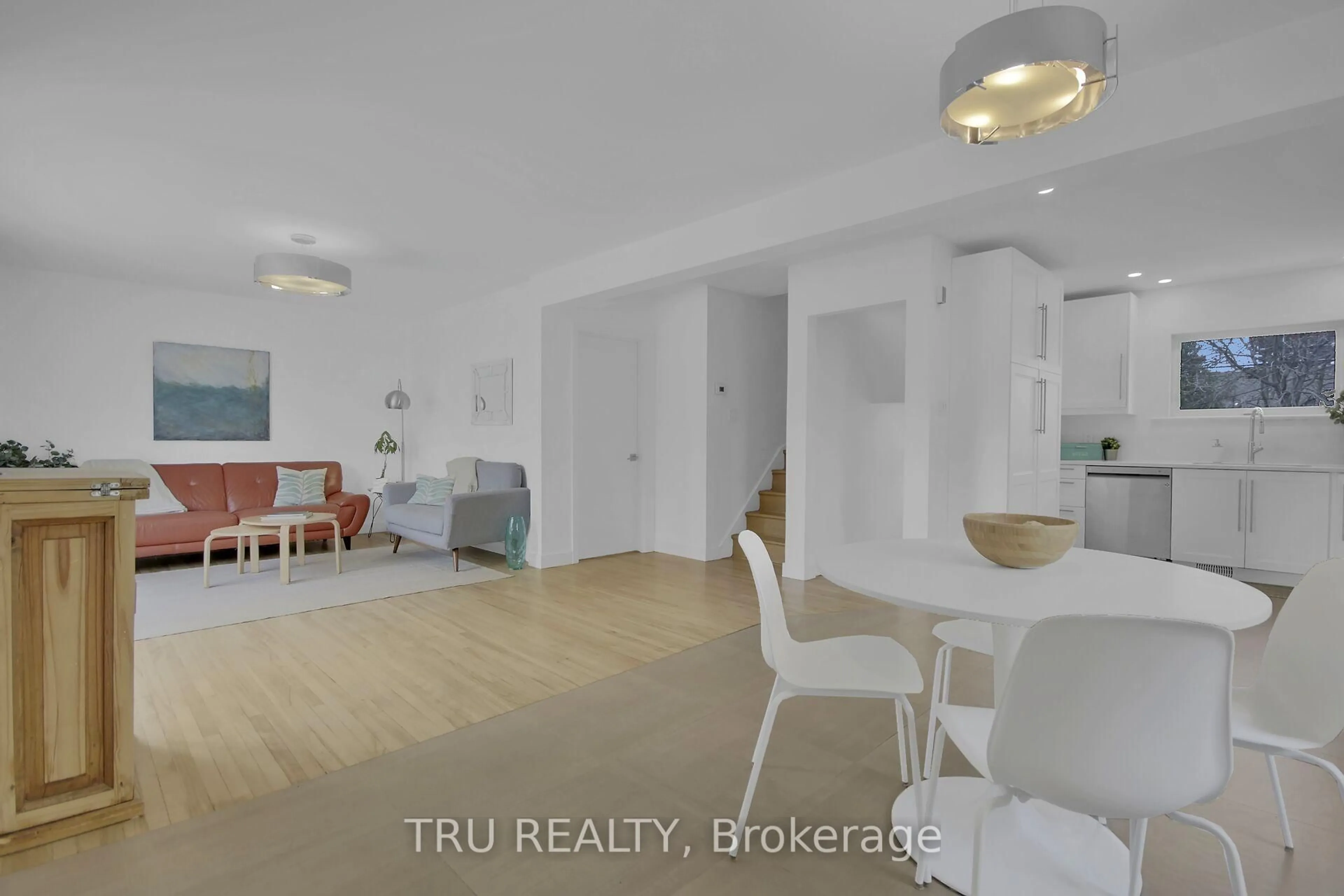 A pic of a room for 1311 LAPERRIERE Ave, Ottawa Ontario K1Z 7R9
