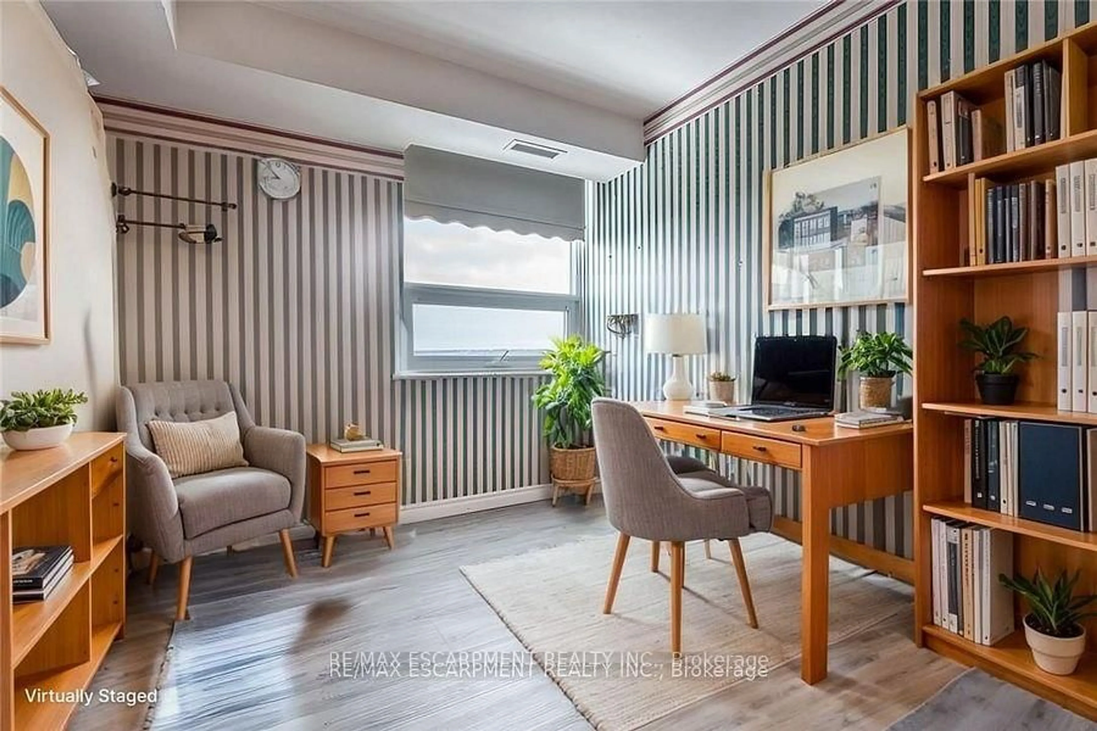 A pic of a room for 500 Green Rd #1206, Hamilton Ontario L8E 3M6