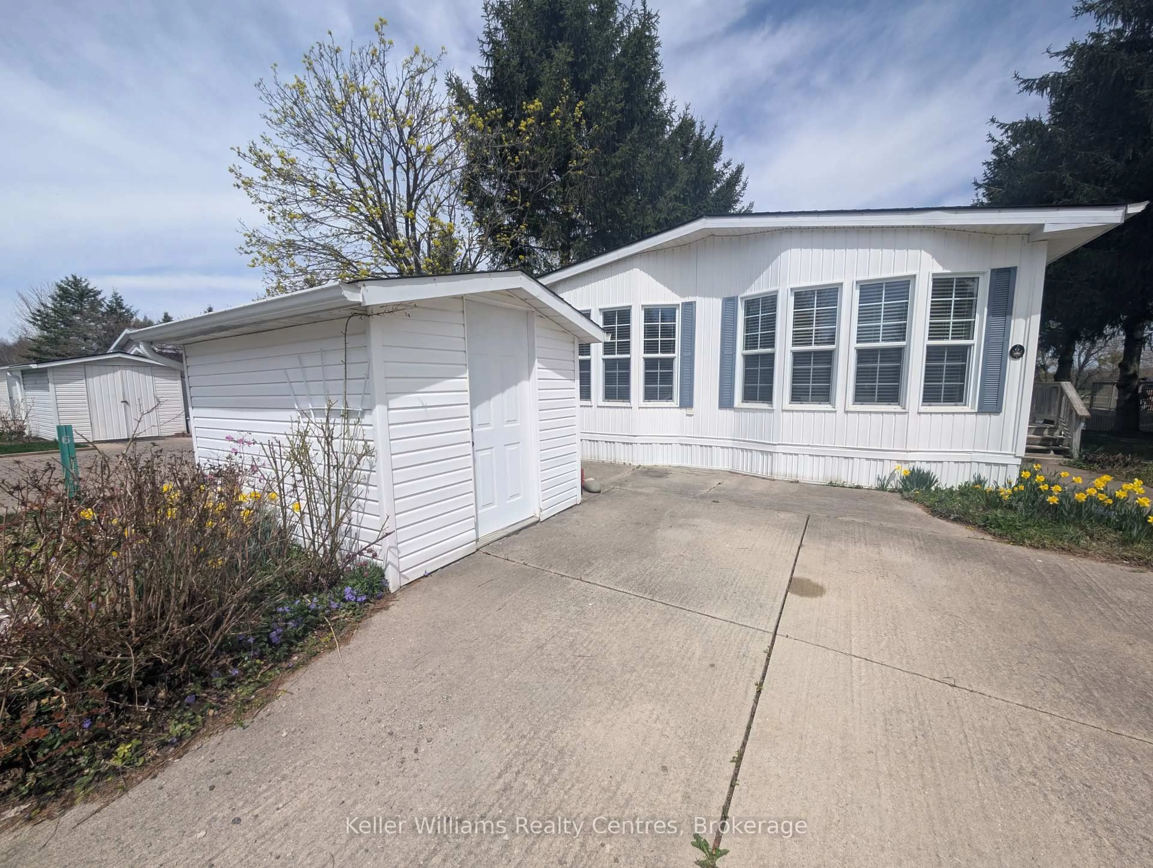 Unknown for 13 Southline Ave #PR6, Huron-Kinloss Ontario N2Z 2X5