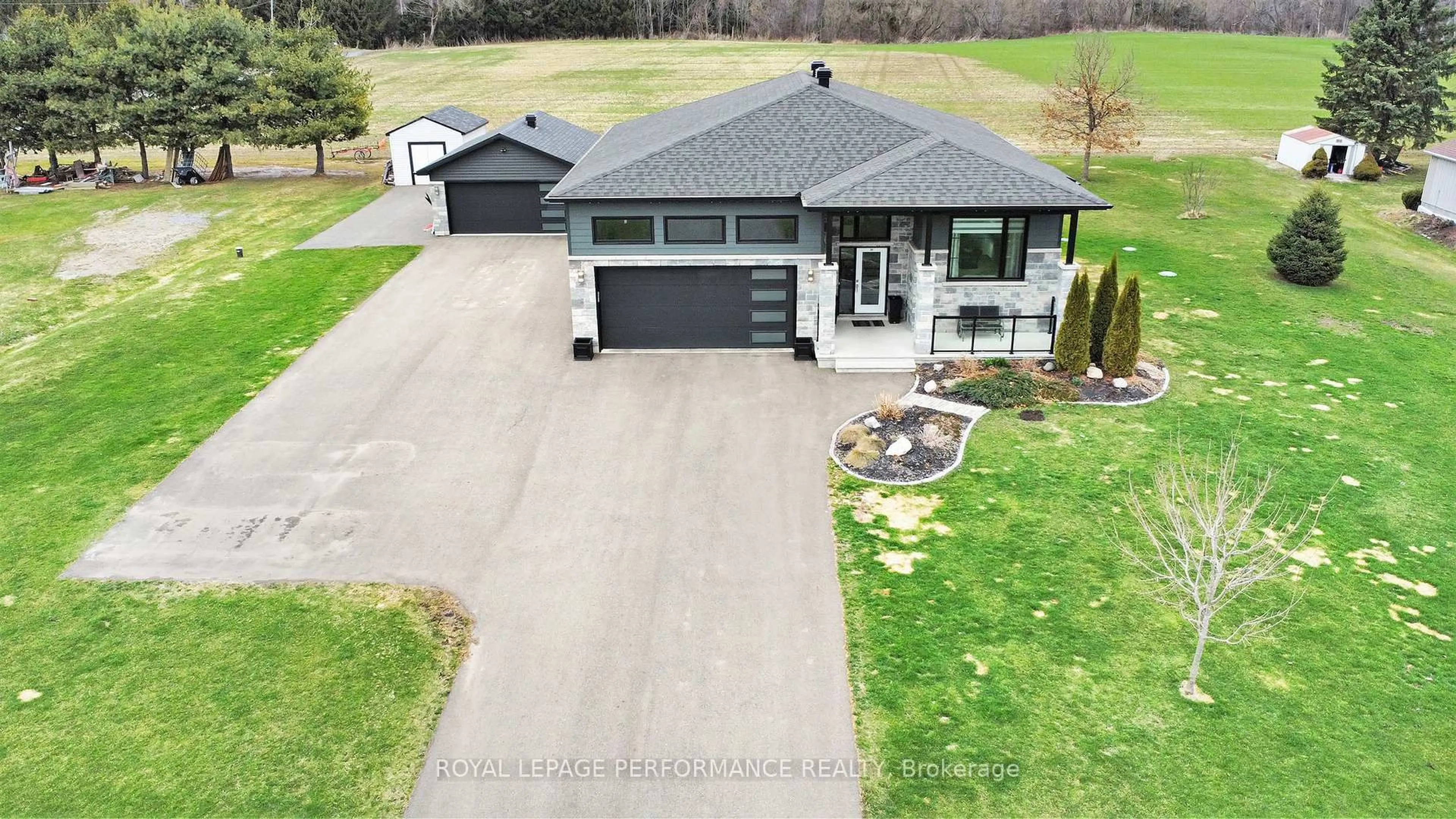 A pic from outside/outdoor area/front of a property/back of a property/a pic from drone, unknown for 1295 Notre Dame St, Russell Ontario K0A 1W0