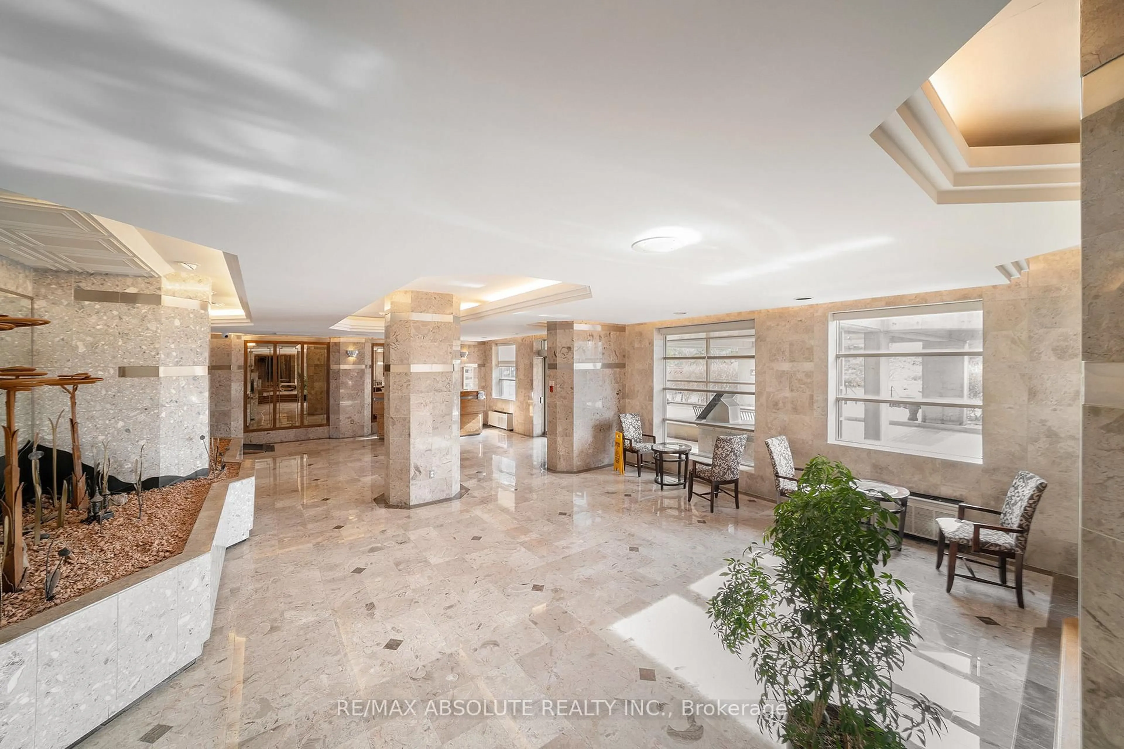Lobby for 2759 Carousel Cres #203, Ottawa Ontario K1T 2N5