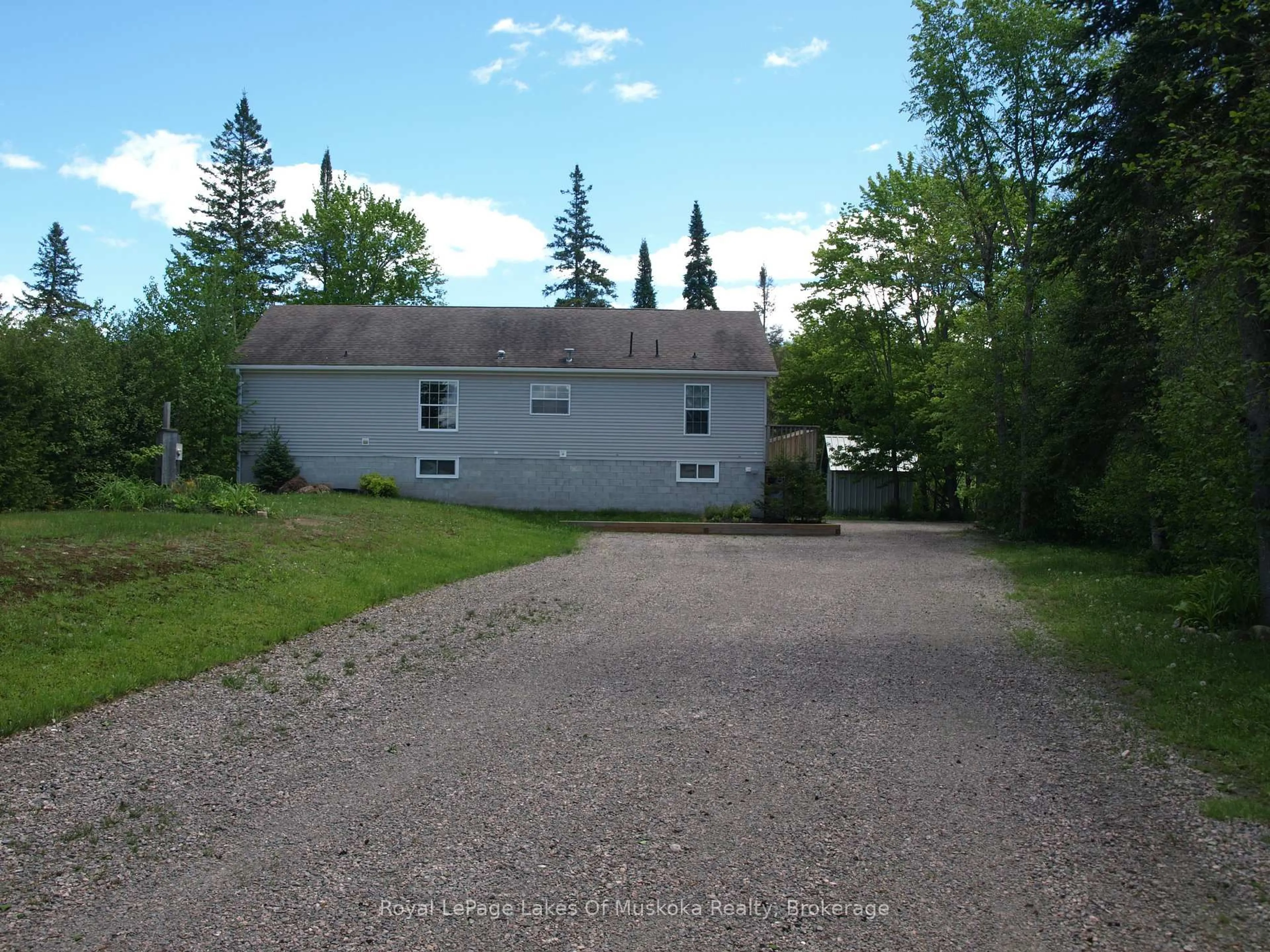 A pic from outside/outdoor area/front of a property/back of a property/a pic from drone, street for 537 SPRING HILL Rd, Ryerson Ontario P0A 1C0