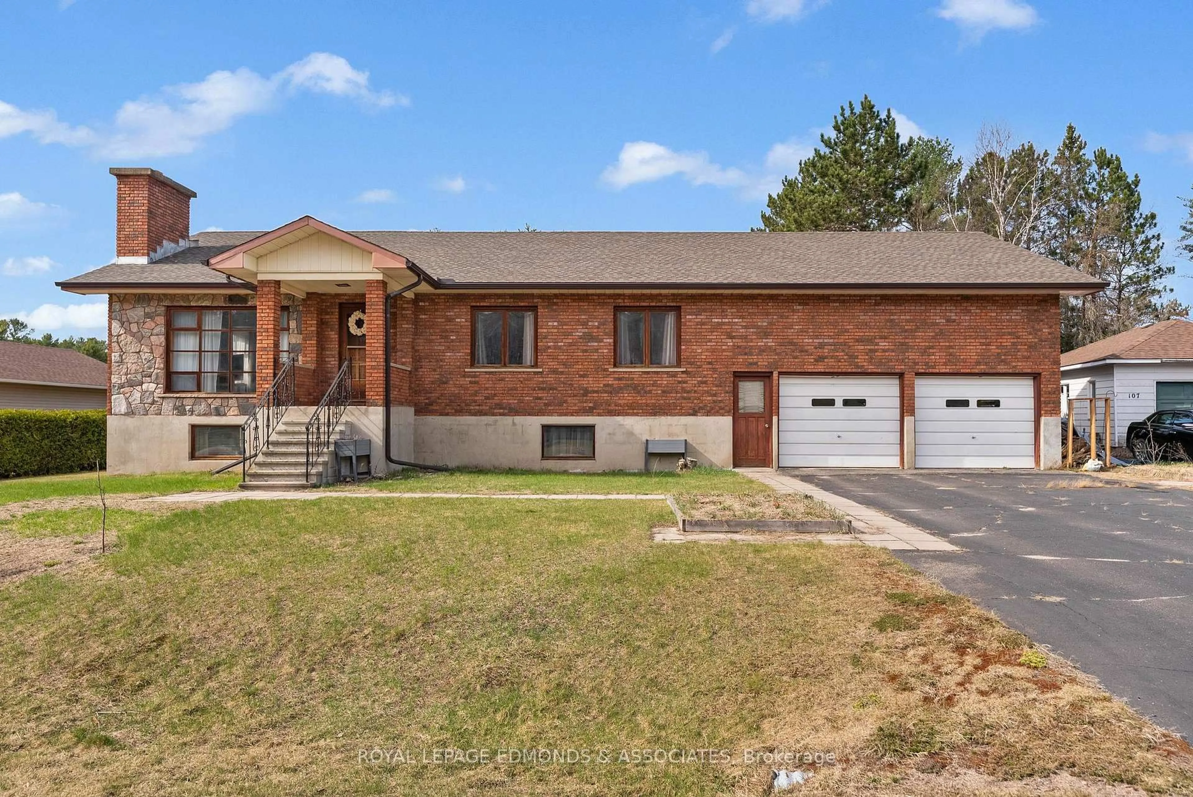 Home with brick exterior material, street for 105 Bessborough St, Deep River Ontario K0J 1P0