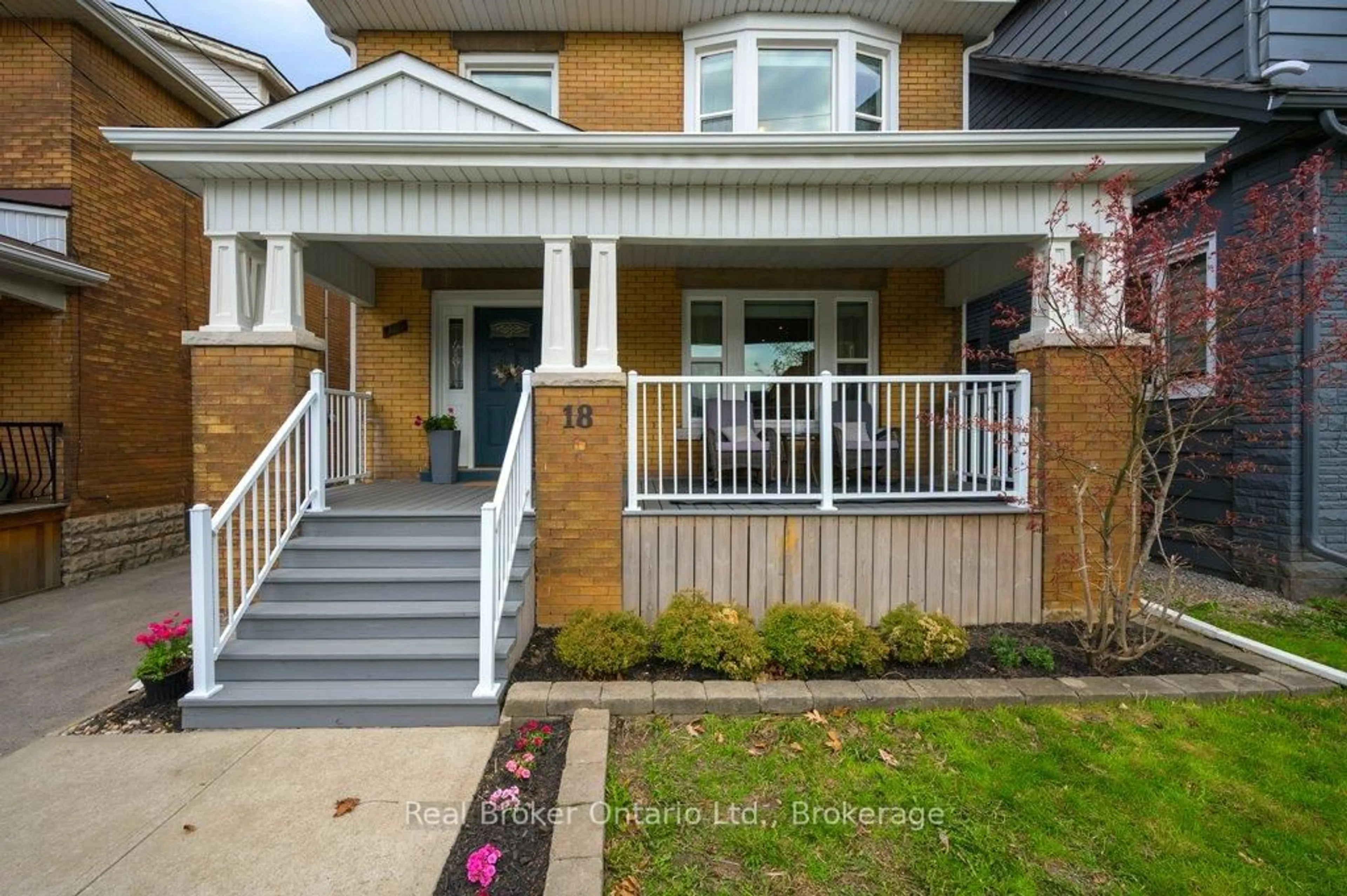 Home with brick exterior material, street for 18 Kensington Ave, Hamilton Ontario L8L 7M9