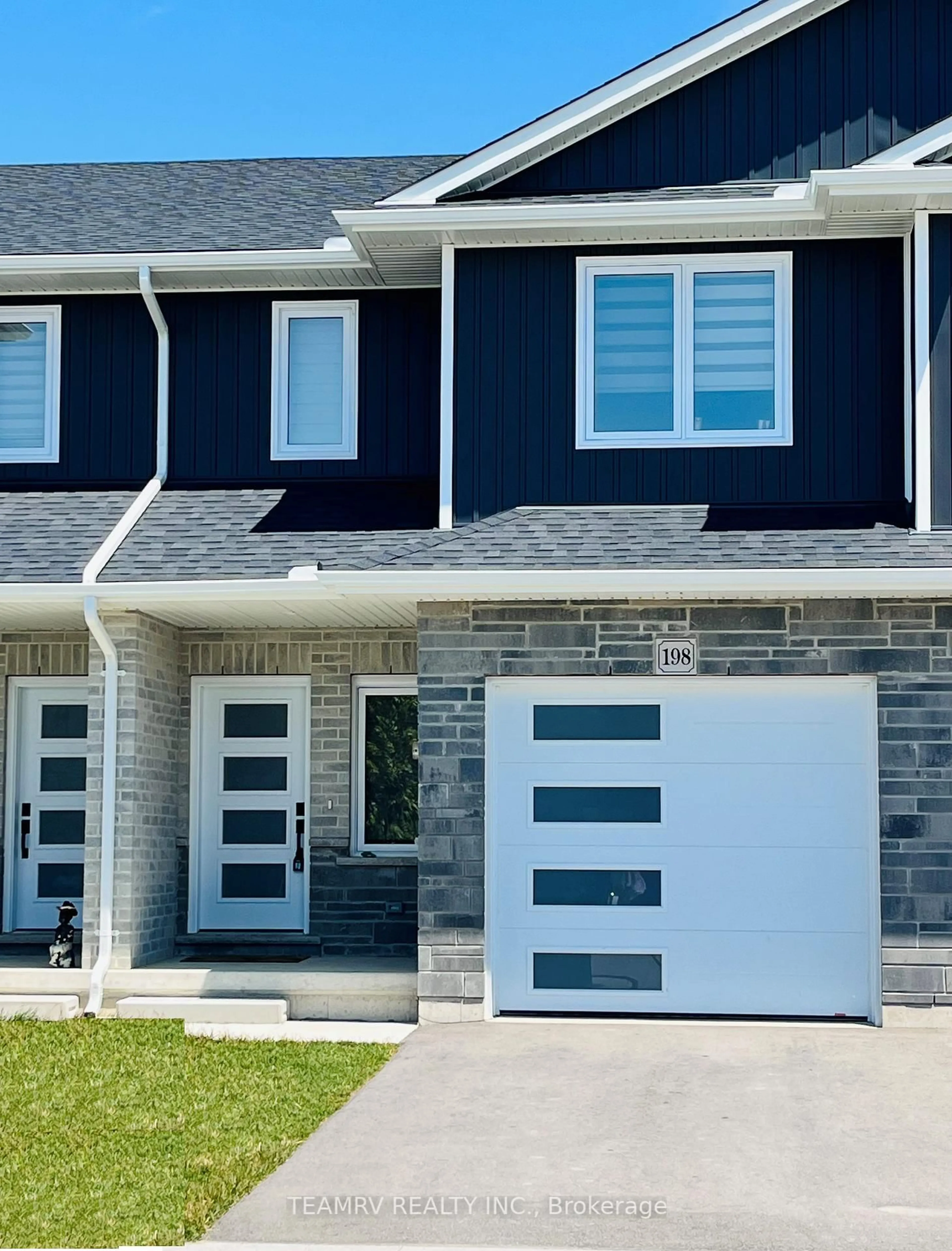 Home with vinyl exterior material, street for 198 HOOPER St, St. Marys Ontario N4X 0C1