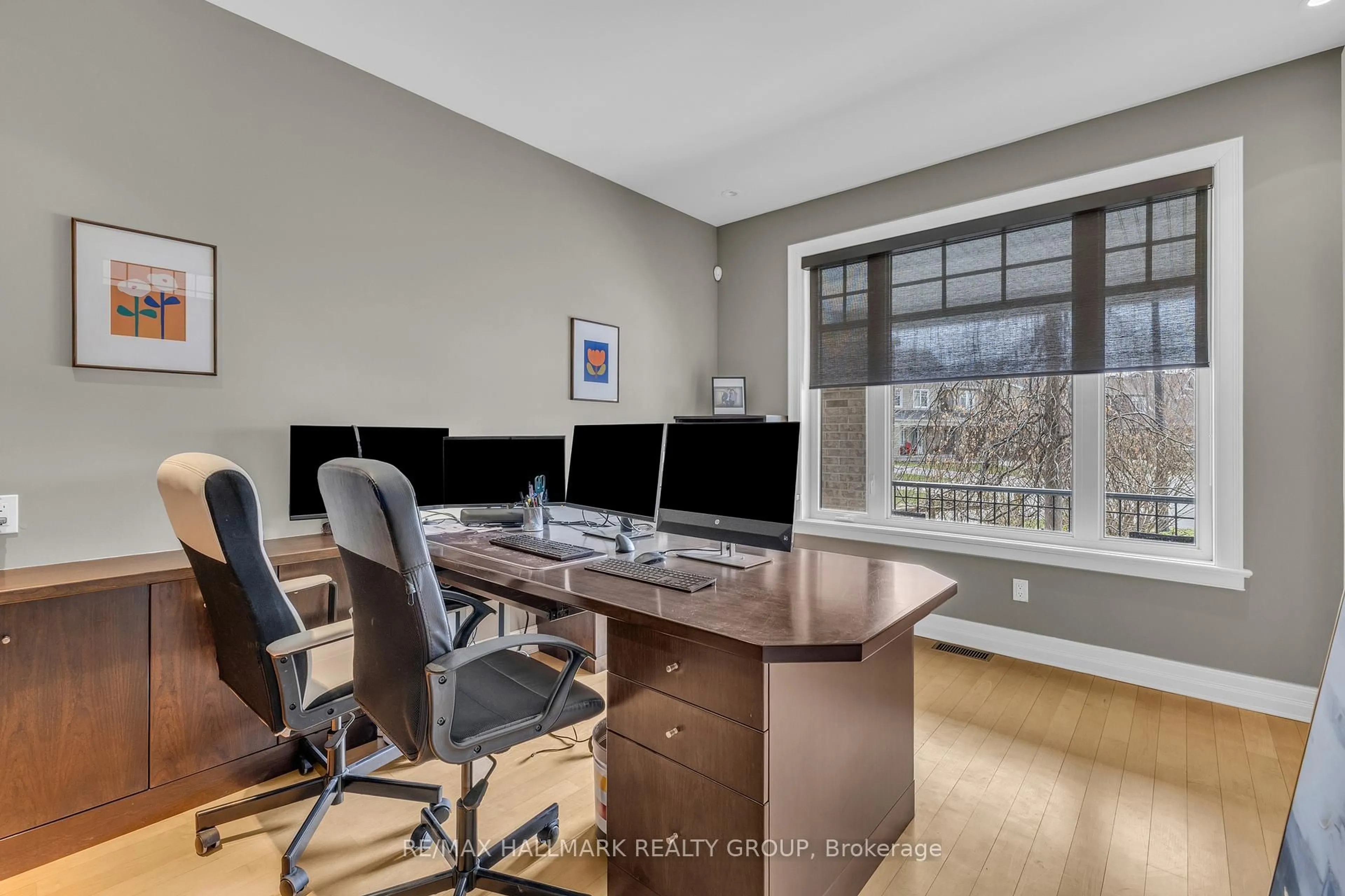 A pic of a room for 15 MARWOOD Crt, Ottawa Ontario K2J 5G1