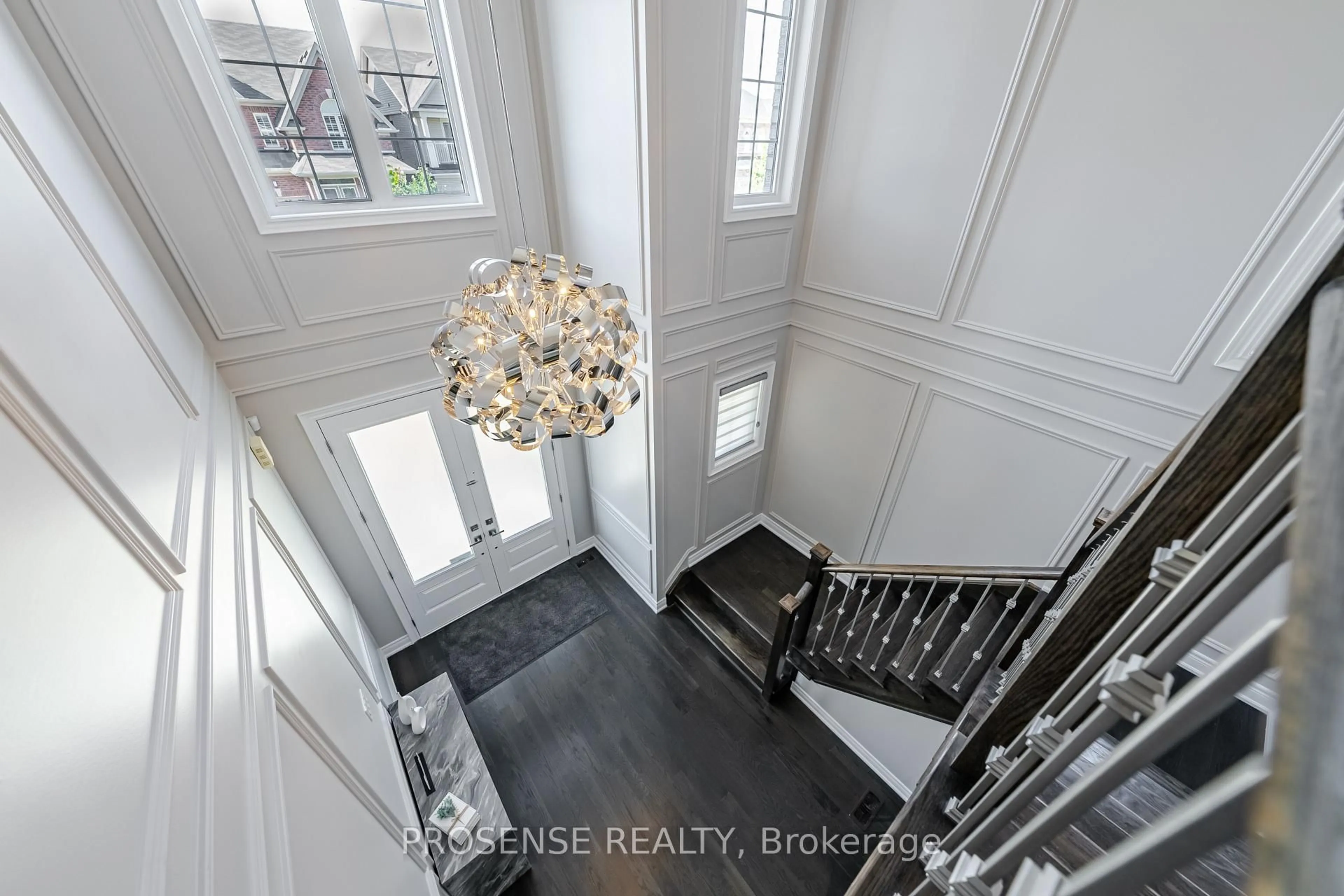 Indoor entryway for 8 Macbean Cres, Hamilton Ontario L0R 2H9