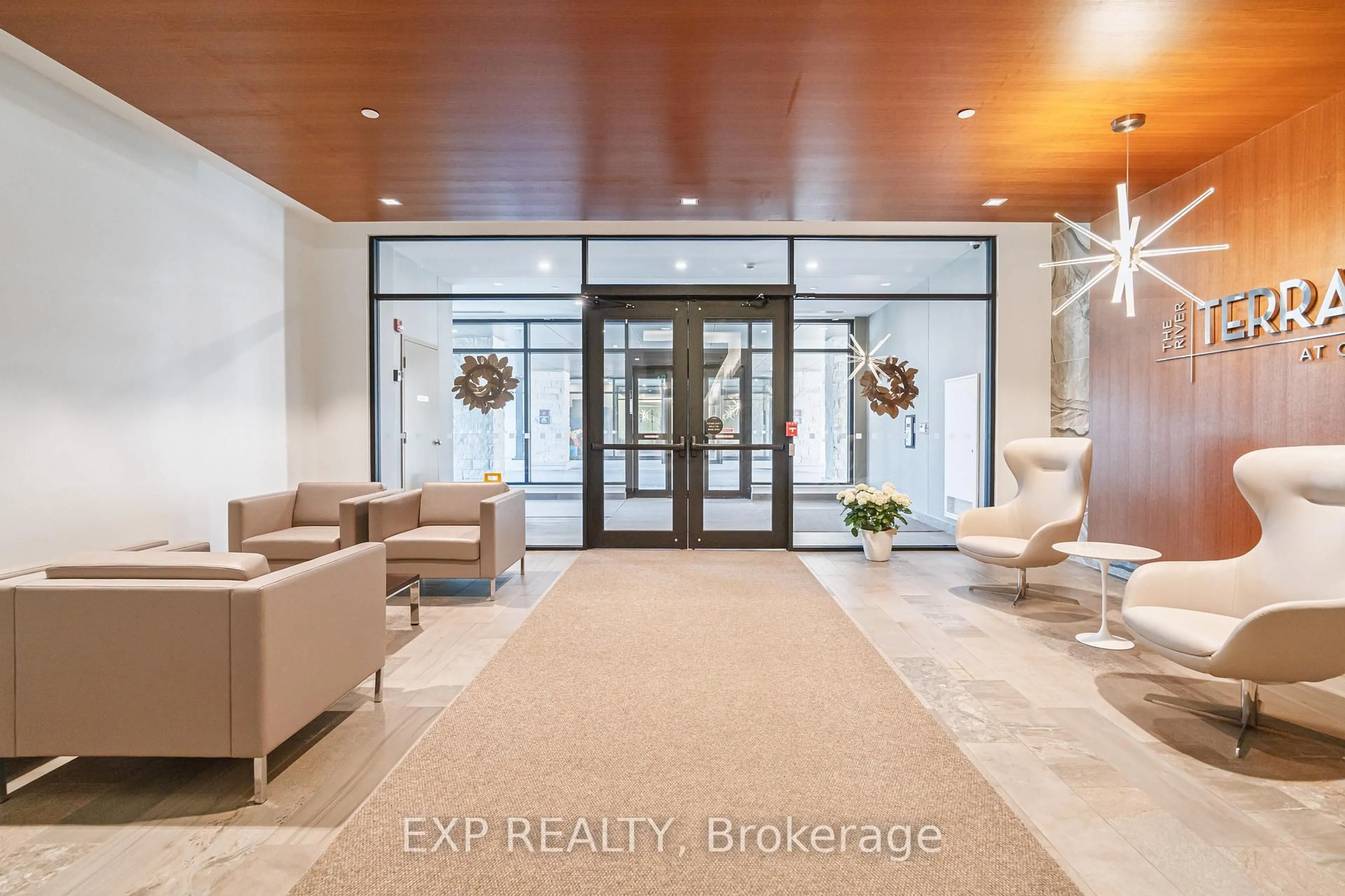 Lobby for 570 De Mazenod Ave Ave #209, Ottawa Ontario K1S 5X2
