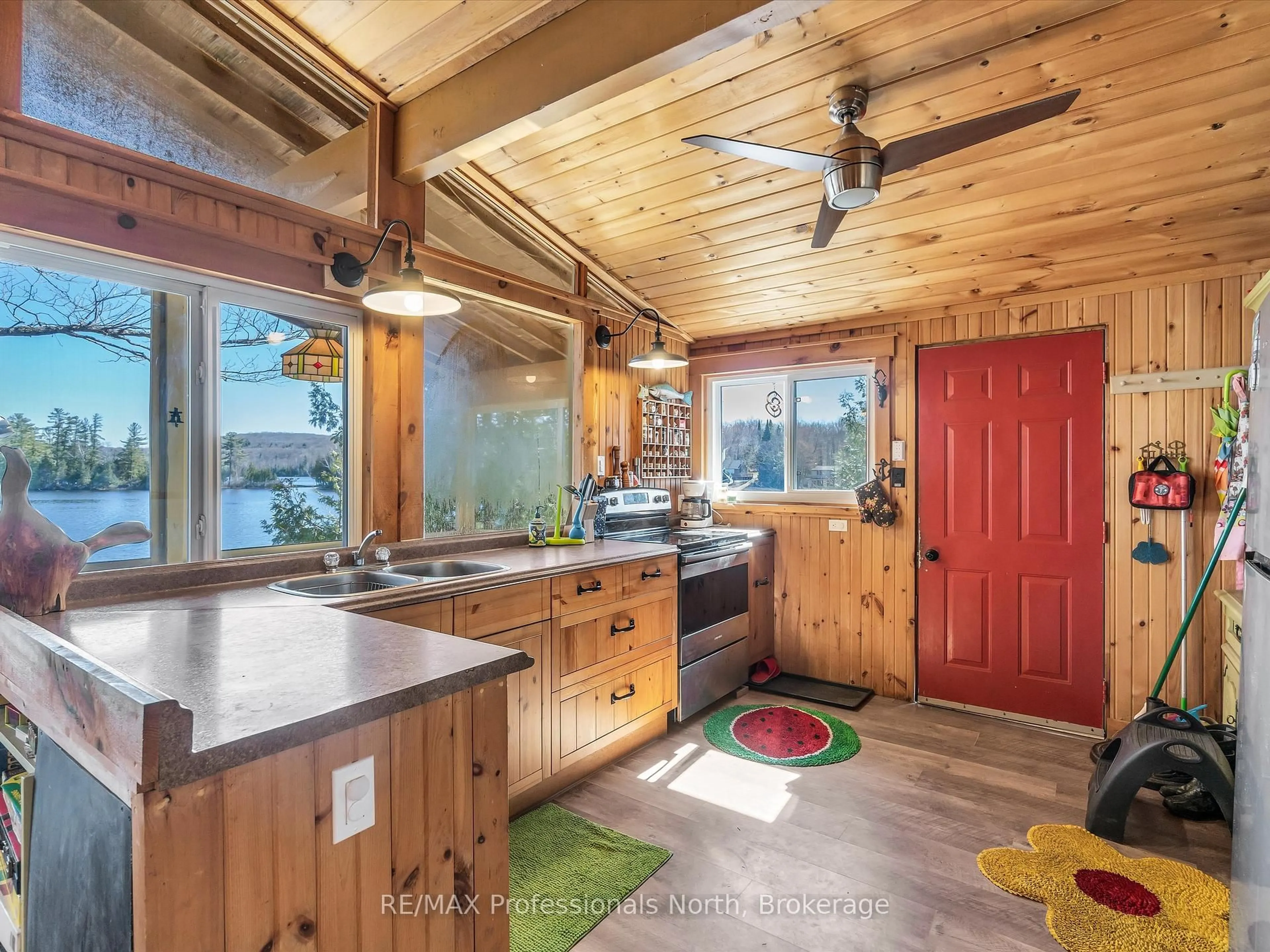 Rustic kitchen, unknown for 299 Sherwood Dr, Perry Ontario P0A 1J0