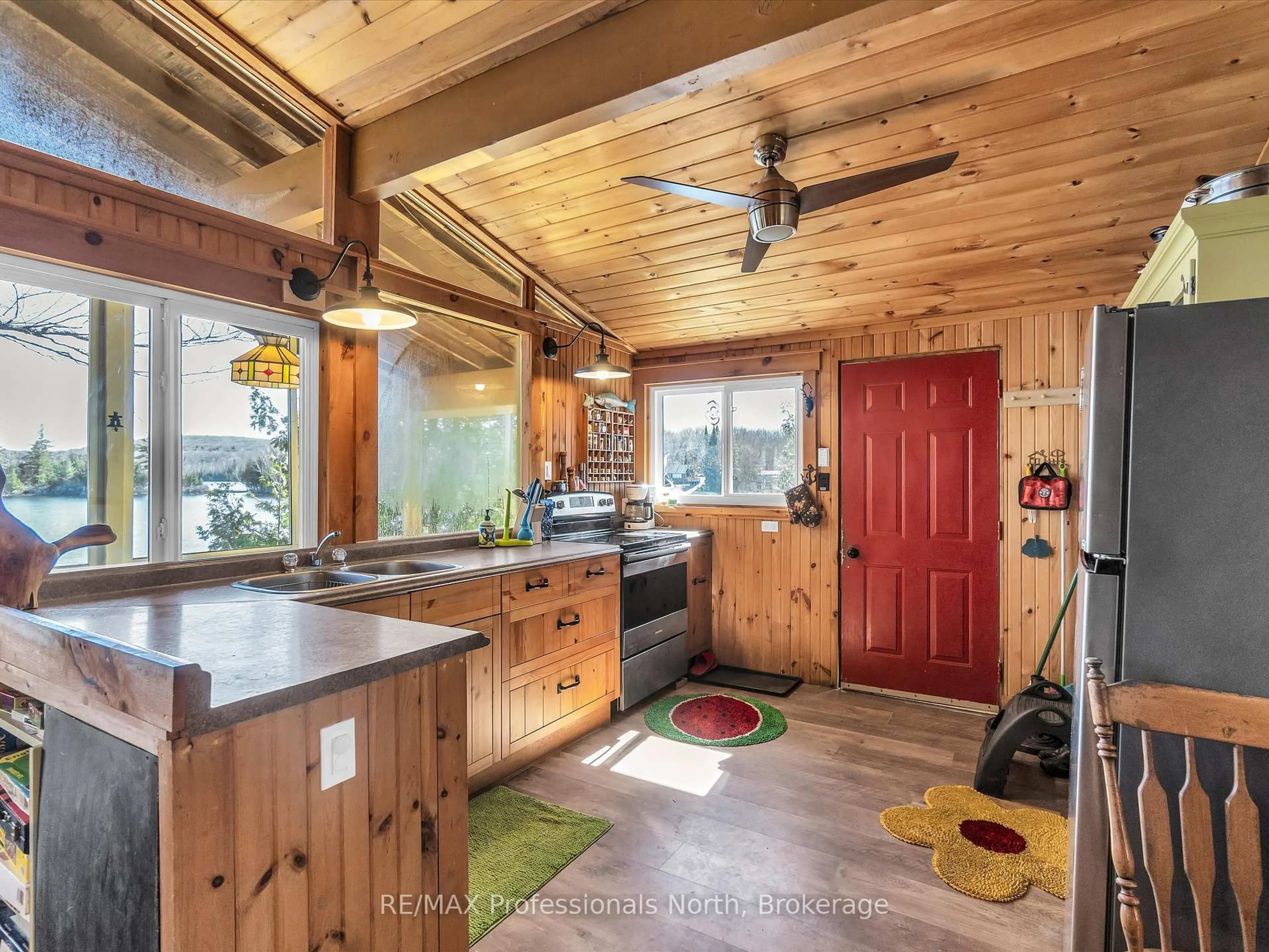 Rustic kitchen, unknown for 299 Sherwood Dr, Perry Ontario P0A 1J0