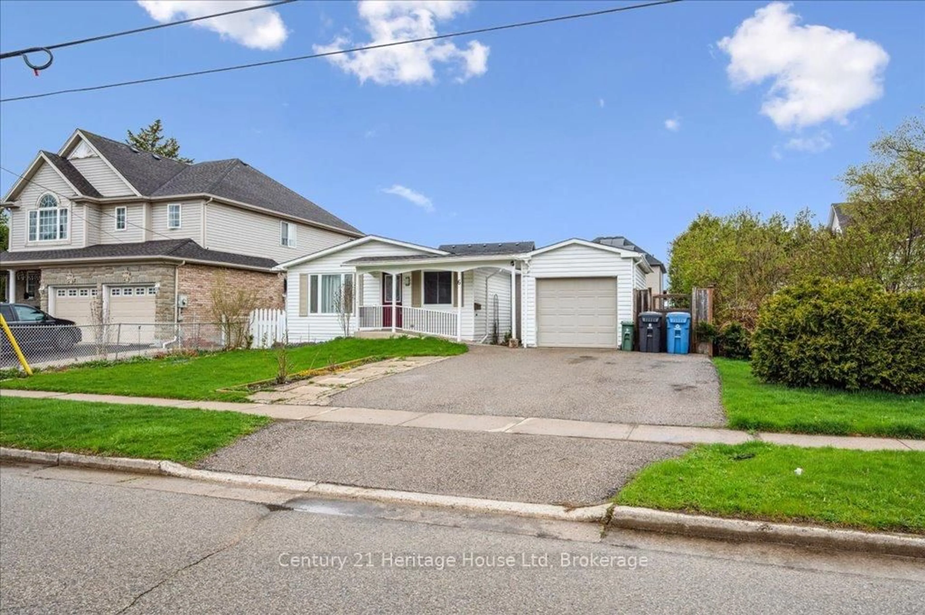 A pic from outside/outdoor area/front of a property/back of a property/a pic from drone, street for 6 Ferndale Ave, Guelph Ontario N1E 1B4