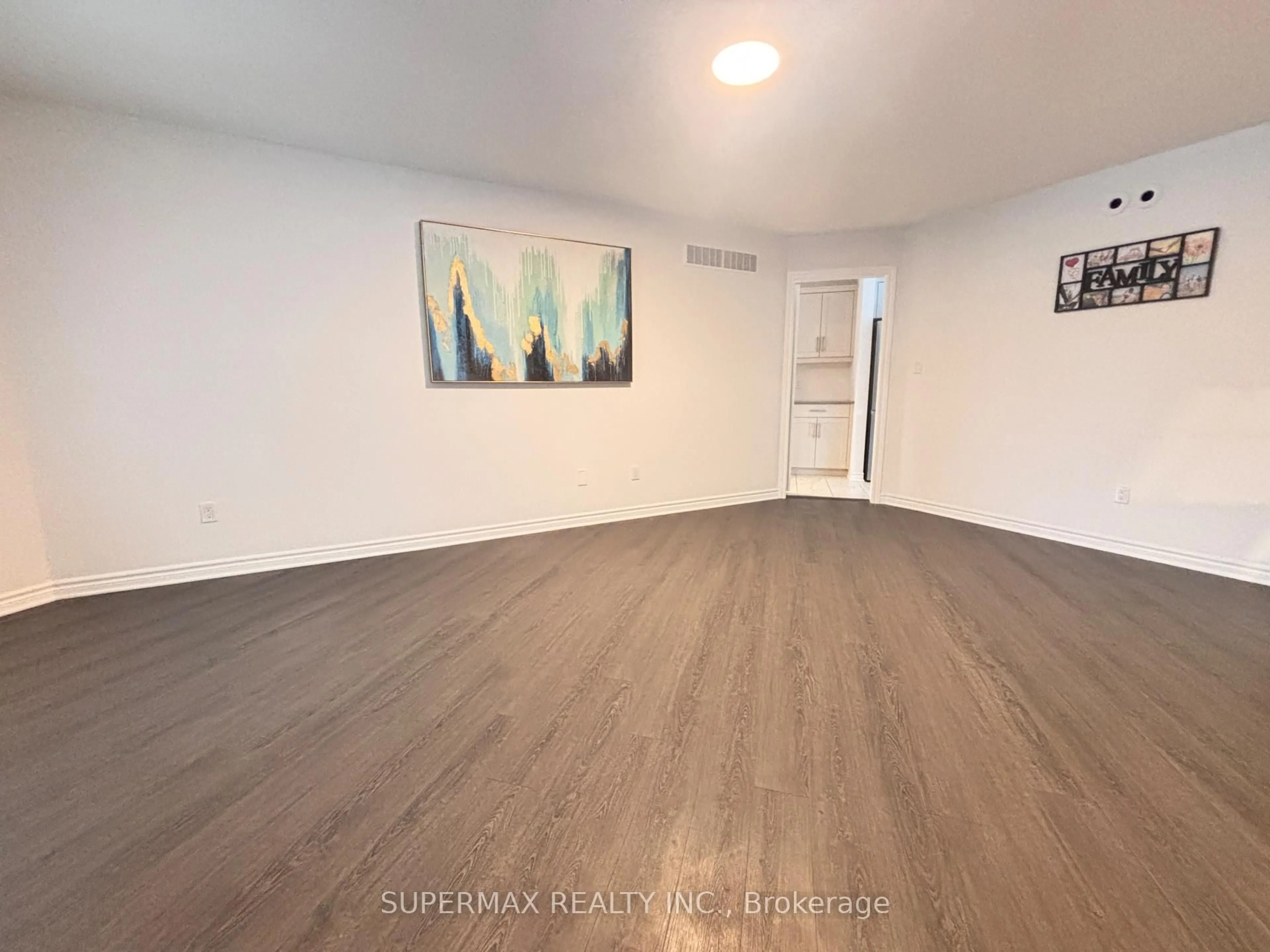 A pic of a room for 57 Feathers Crossing, St. Thomas Ontario N5R 0N9