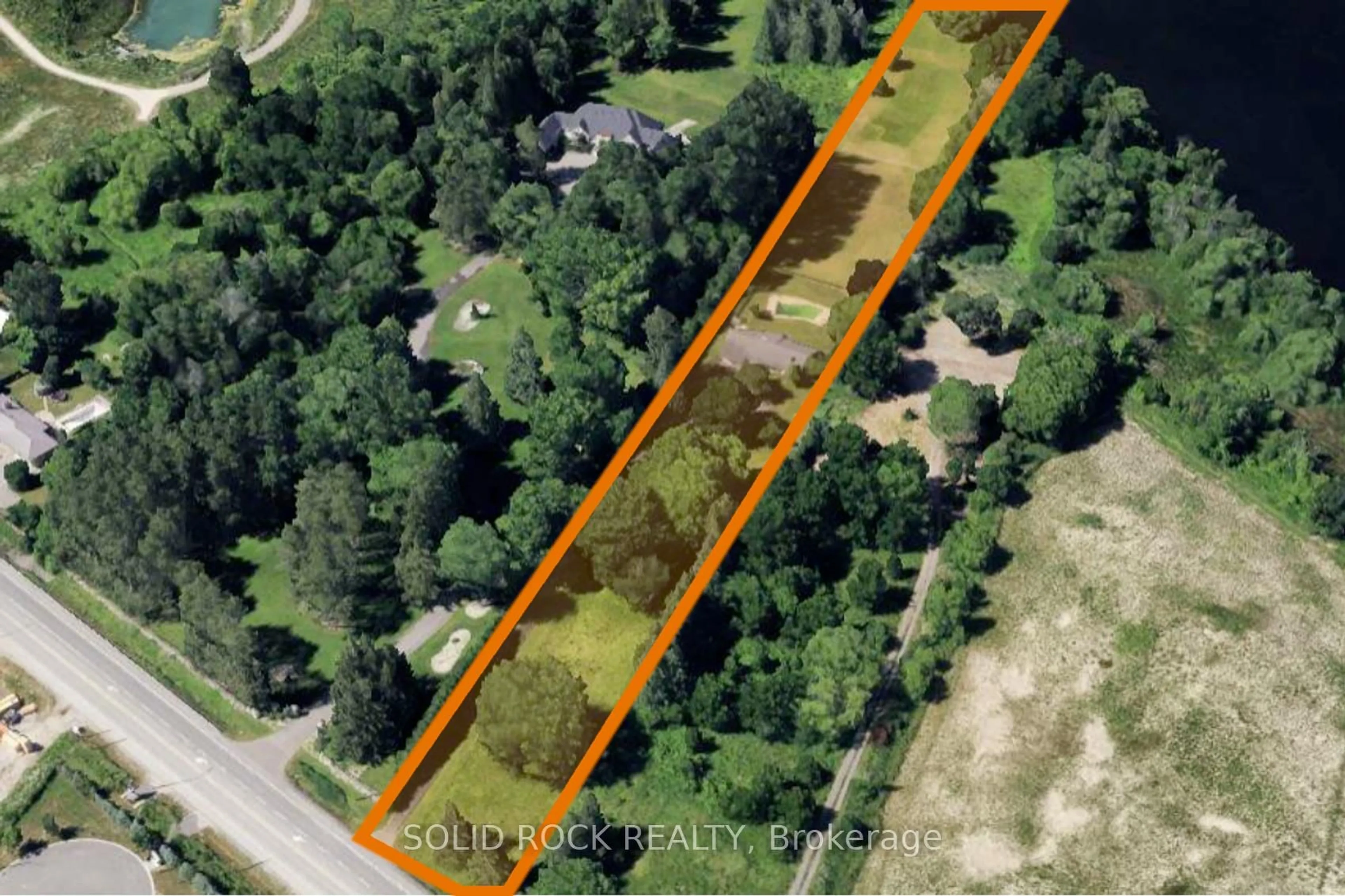 A pic from outside/outdoor area/front of a property/back of a property/a pic from drone, street for 724 River Rd, Ottawa Ontario K4M 1B2