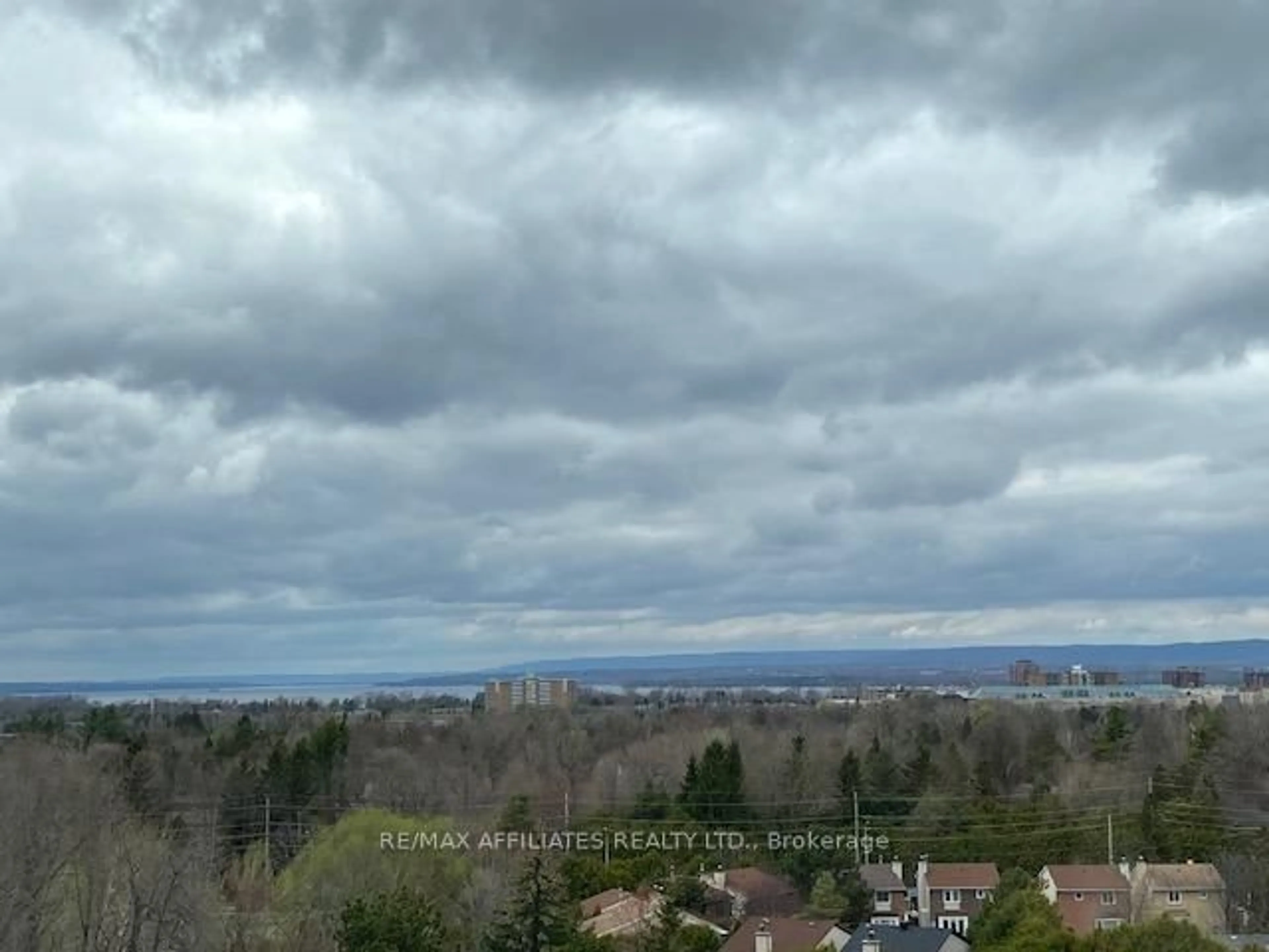 Blurry image for 80 Sandcastle Dr #914, Ottawa Ontario K2H 9E7