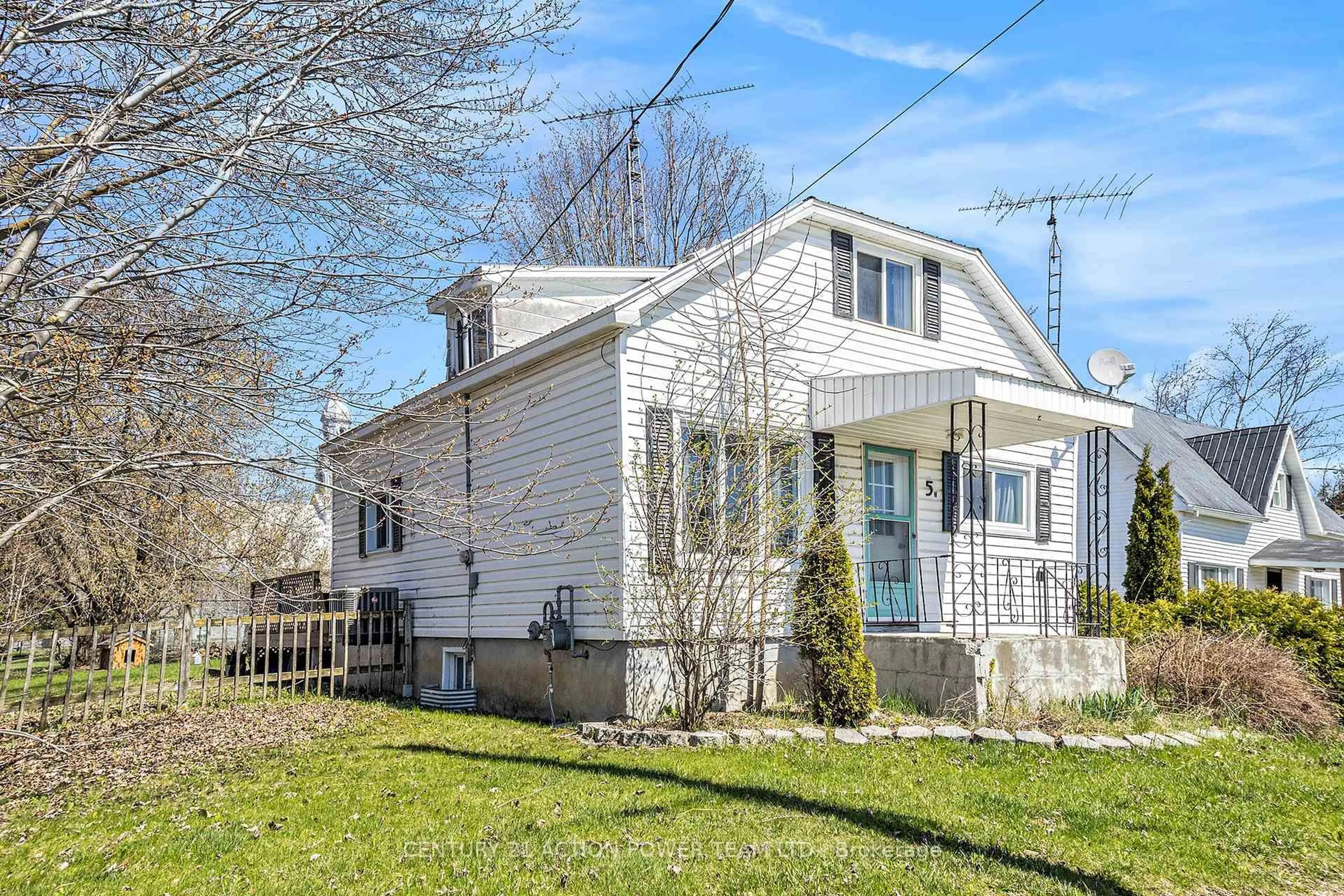 Unknown for 5 Concession St, North Stormont Ontario K0A 1R0