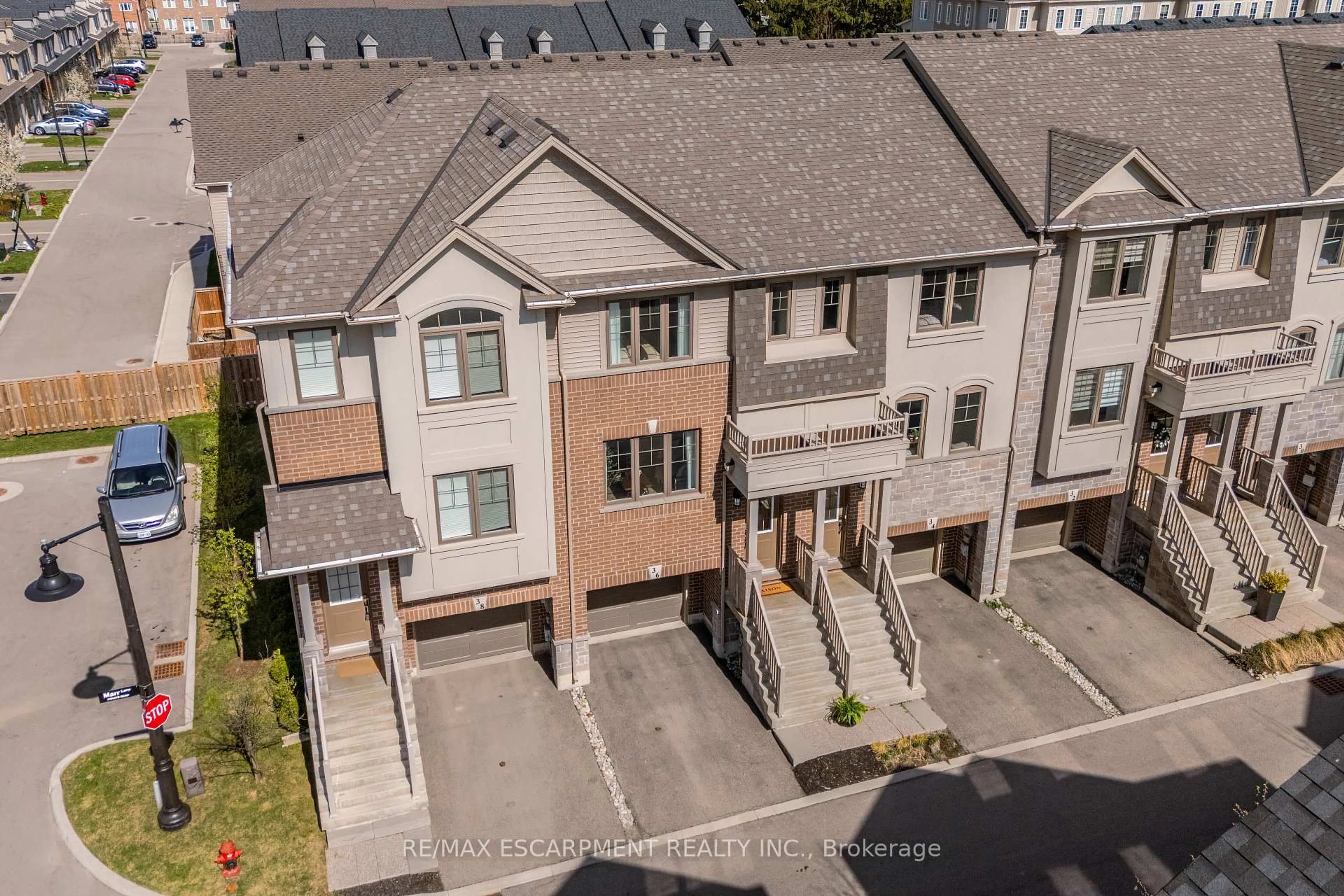 A pic from outside/outdoor area/front of a property/back of a property/a pic from drone, street for 36 Marr Lane, Hamilton Ontario L9K 0K1