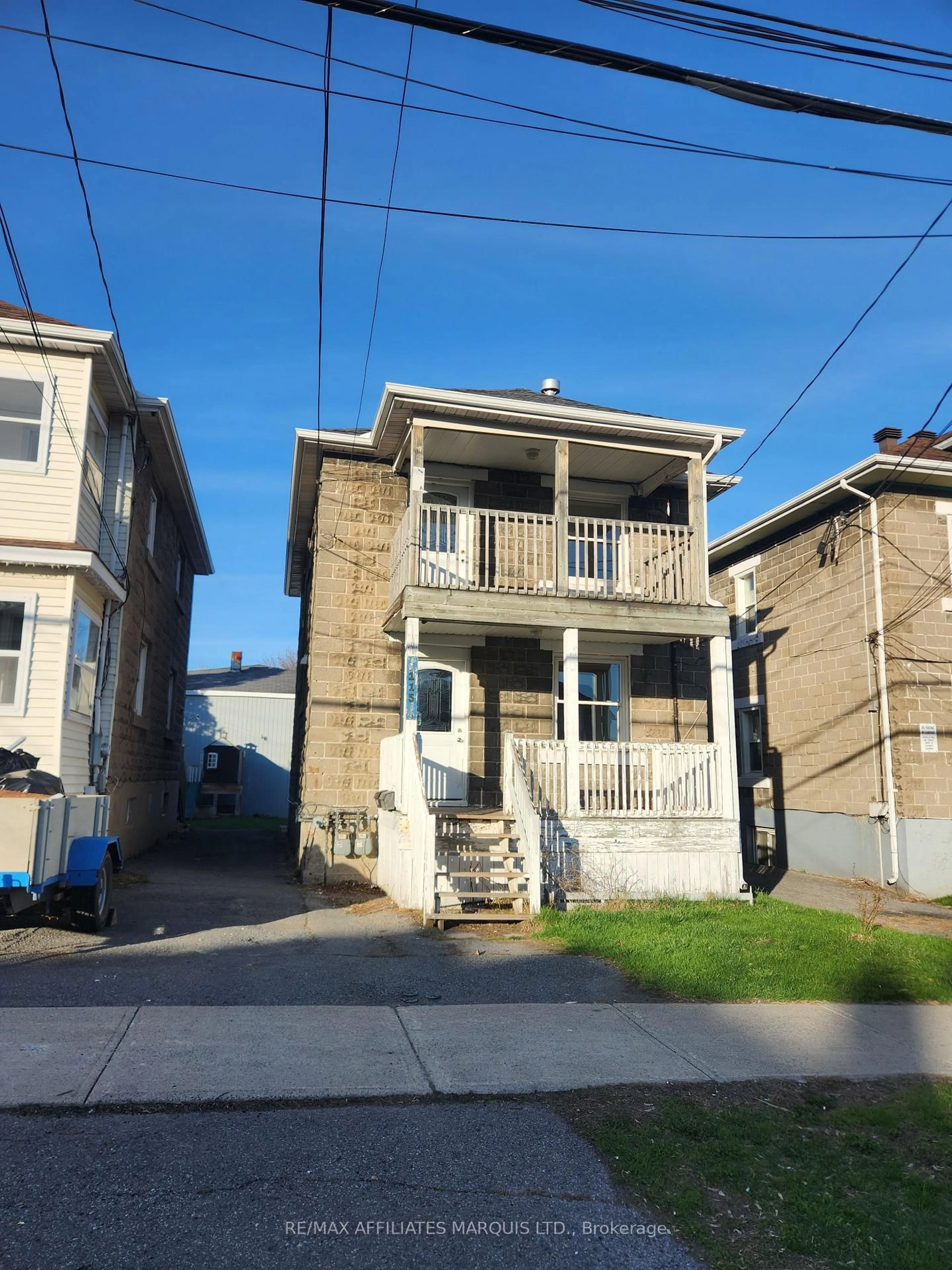 Unknown for 115-115A Belmont St, Cornwall Ontario K6H 4Z2