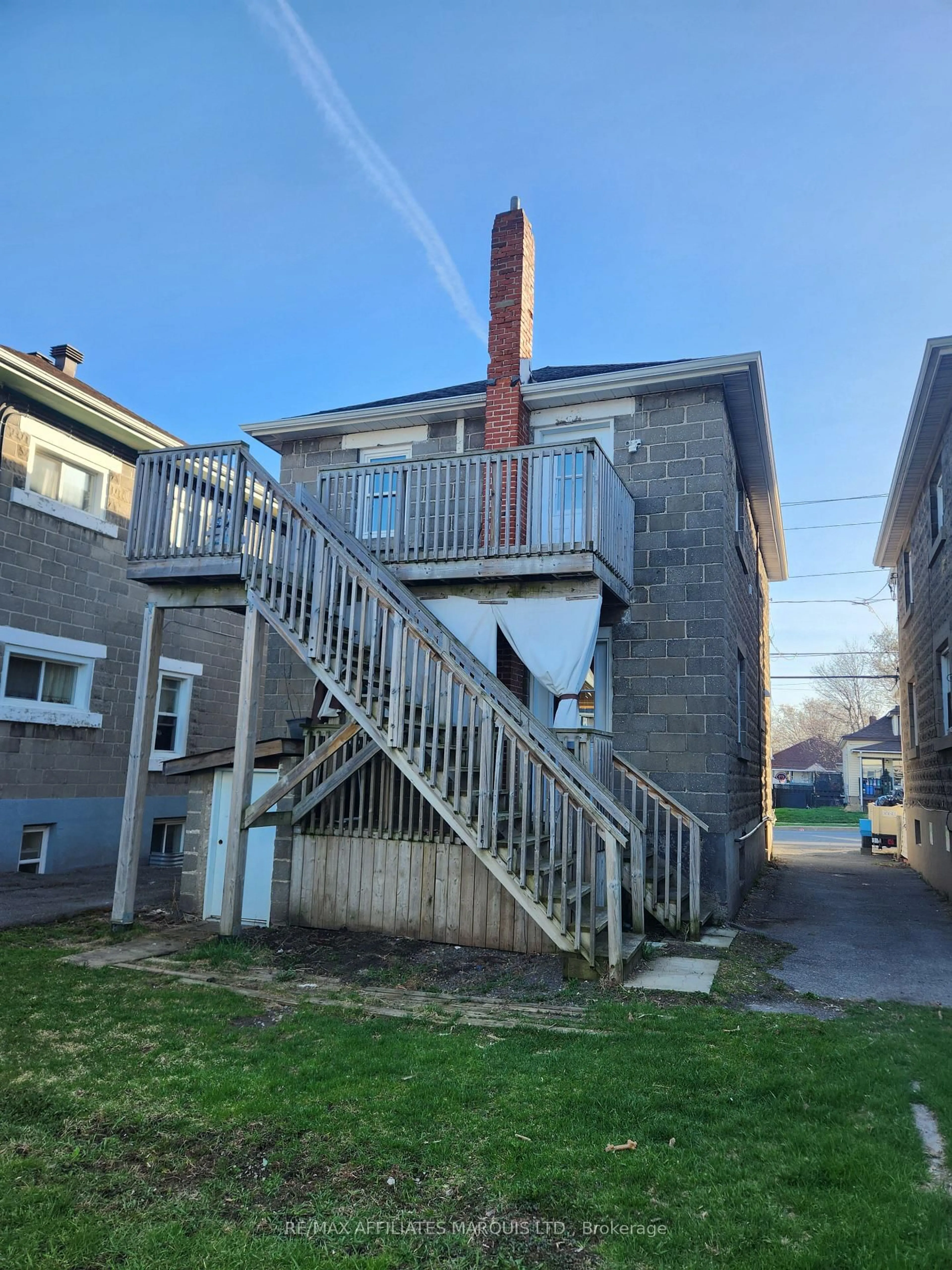 Unknown for 115-115A Belmont St, Cornwall Ontario K6H 4Z2