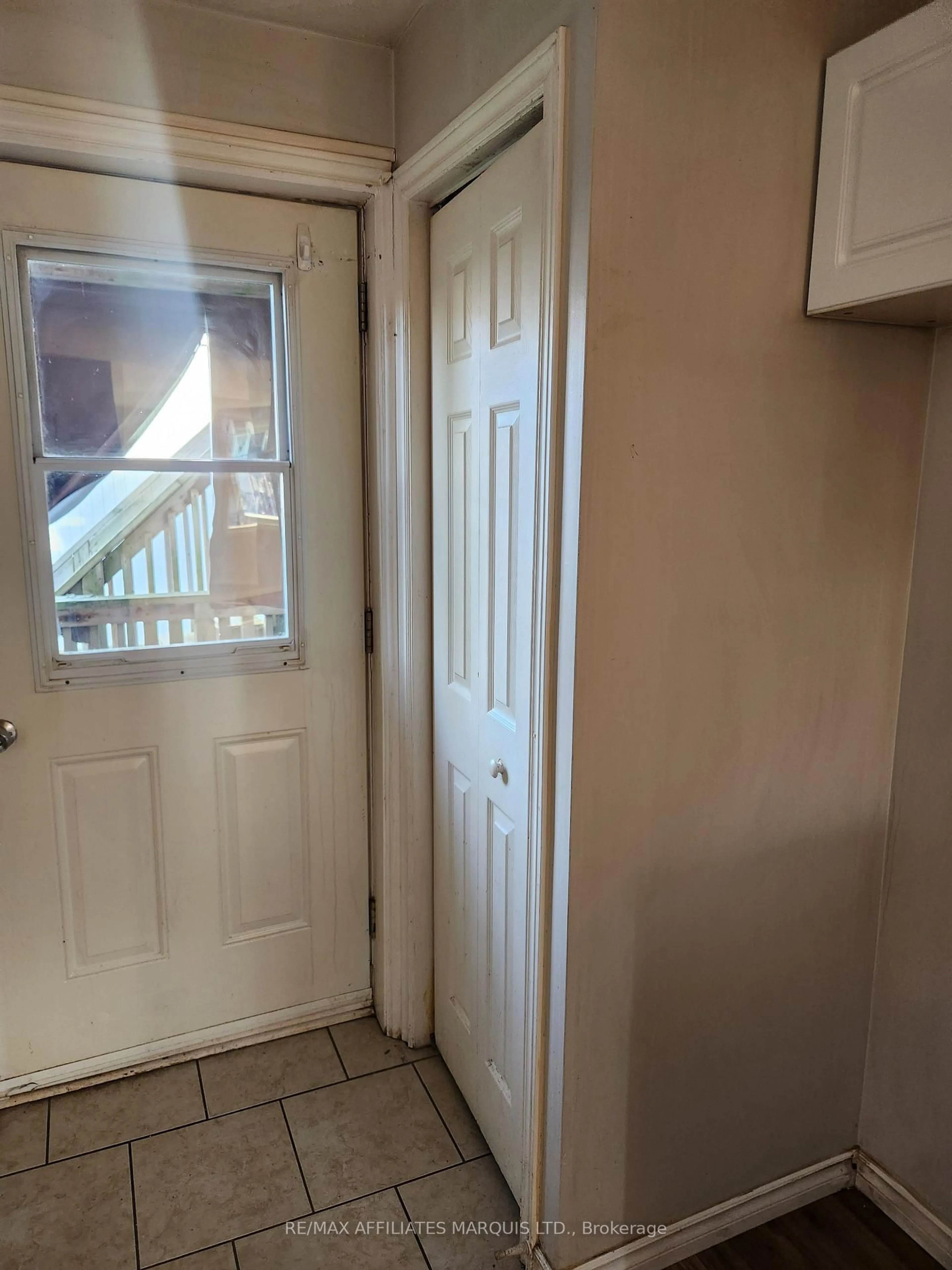 Unknown for 115-115A Belmont St, Cornwall Ontario K6H 4Z2