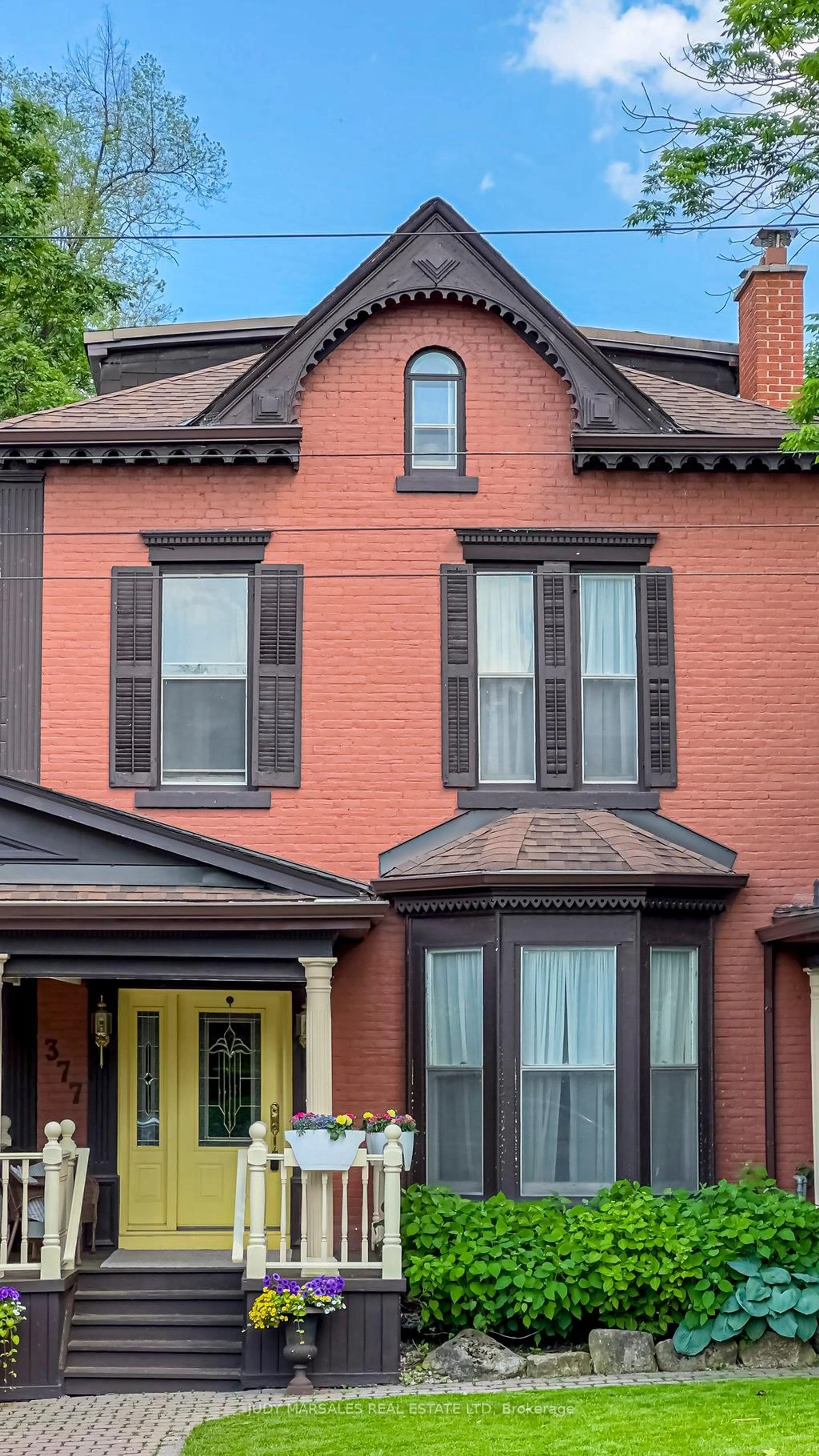 Home with brick exterior material, street for 377 Hess St, Hamilton Ontario L8P 3R2